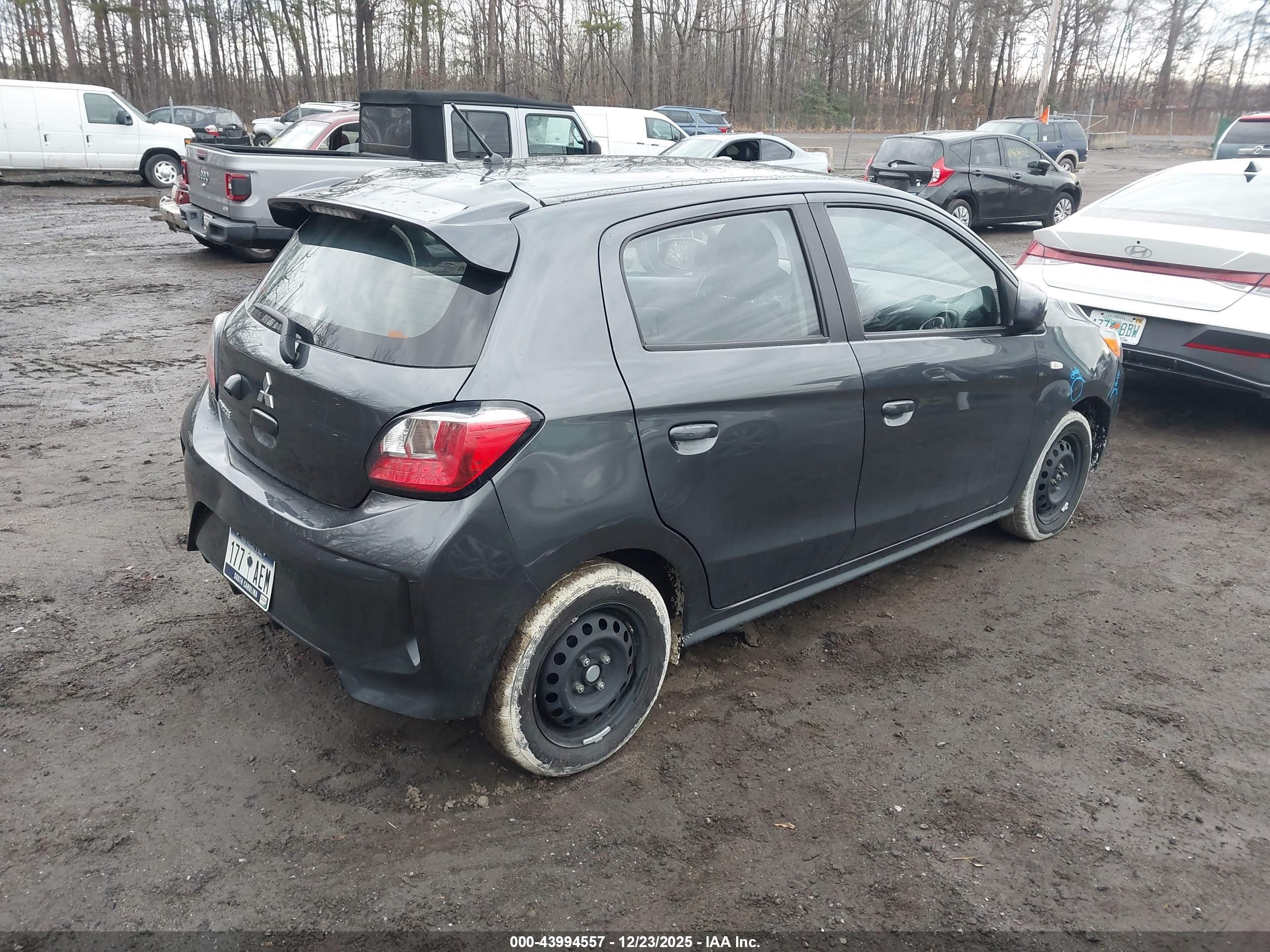 MITSUBISHI MIRAGE image 4