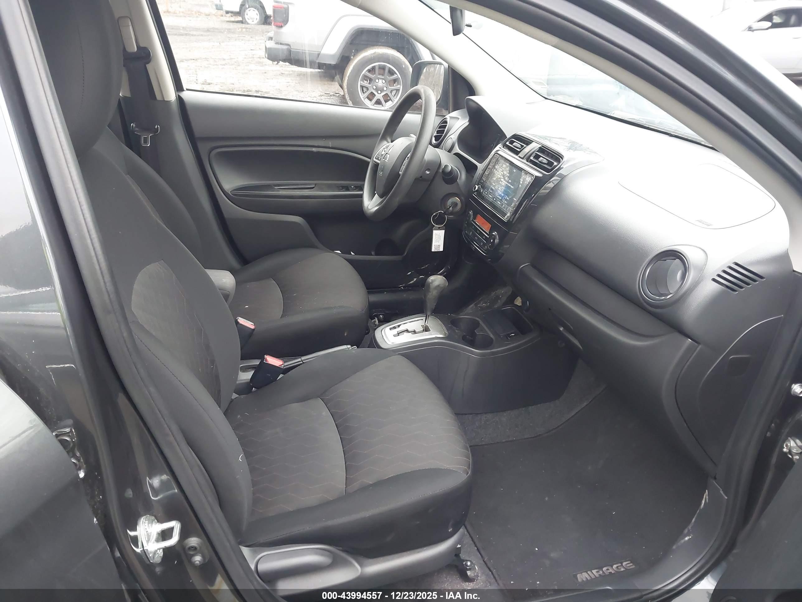 MITSUBISHI MIRAGE image 5