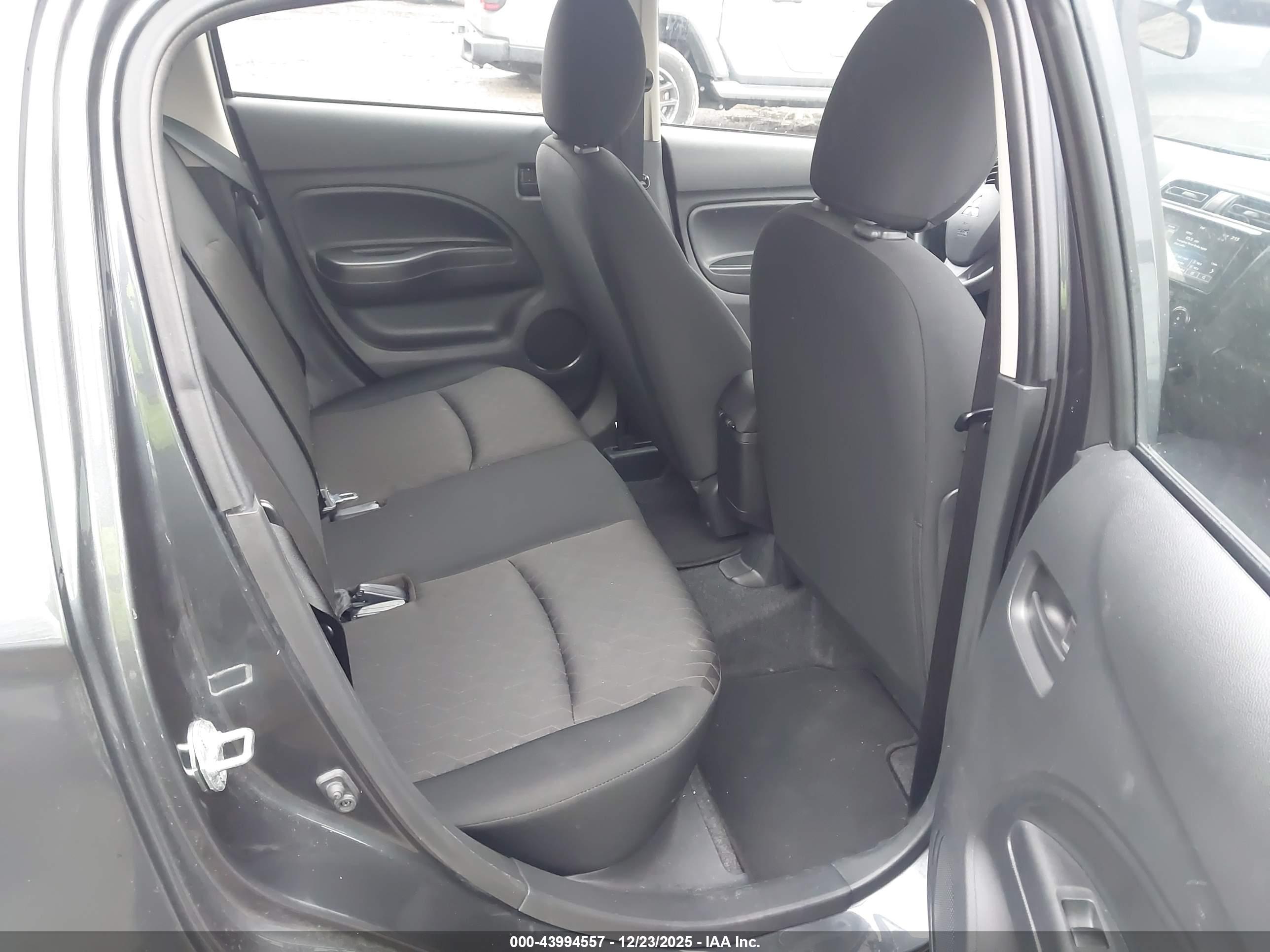 MITSUBISHI MIRAGE image 8