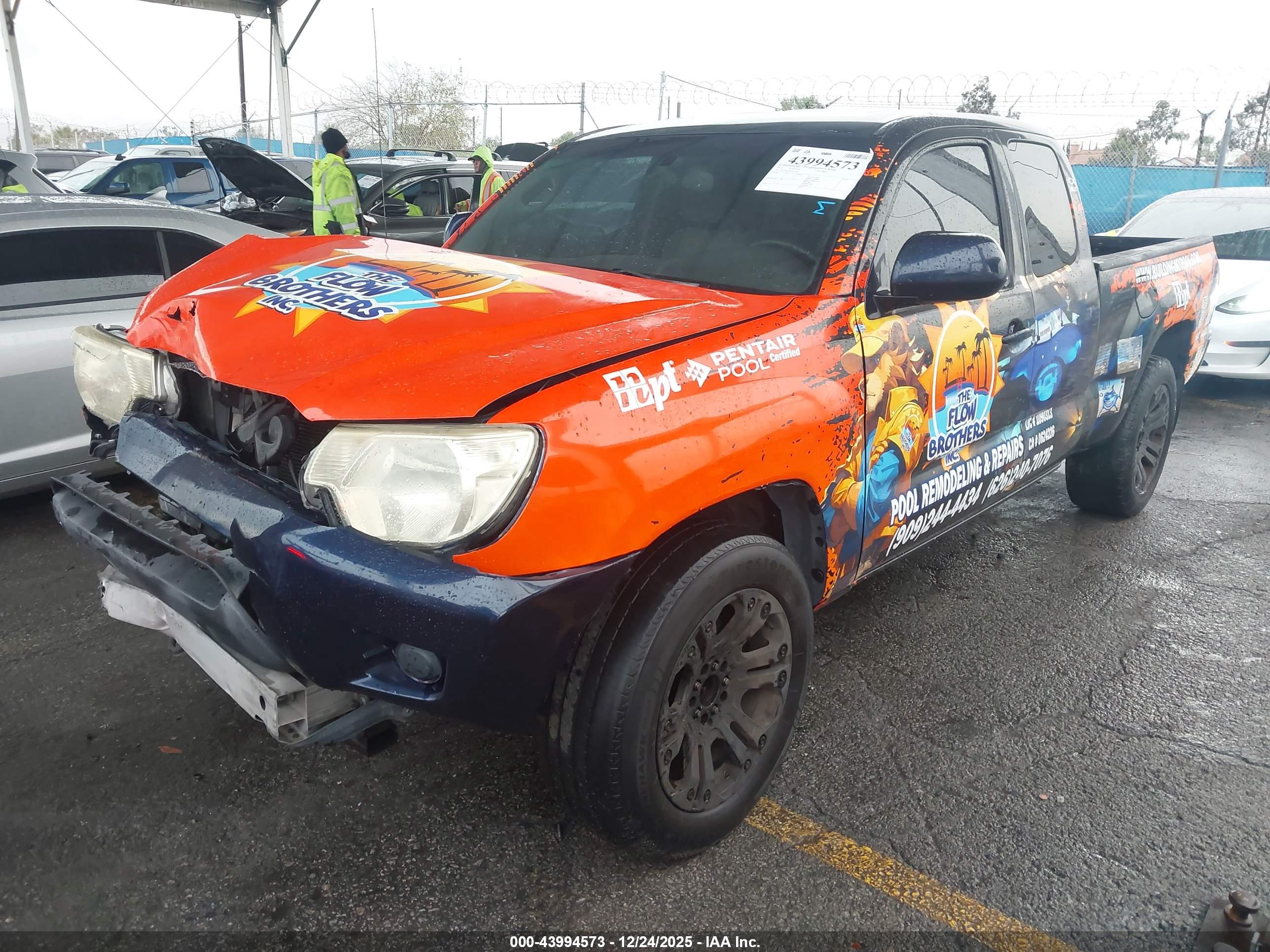 TOYOTA TACOMA image 2