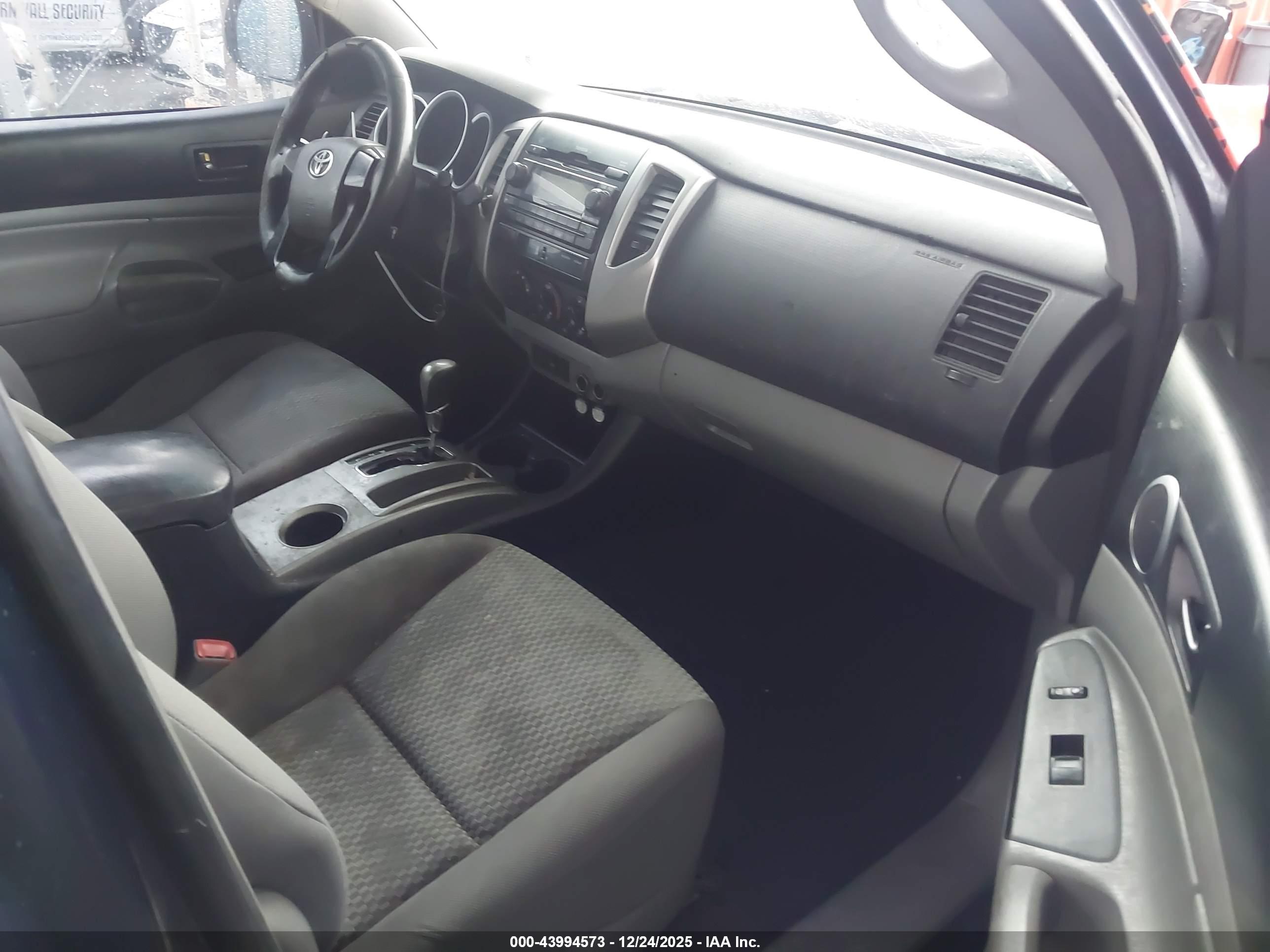 TOYOTA TACOMA image 5
