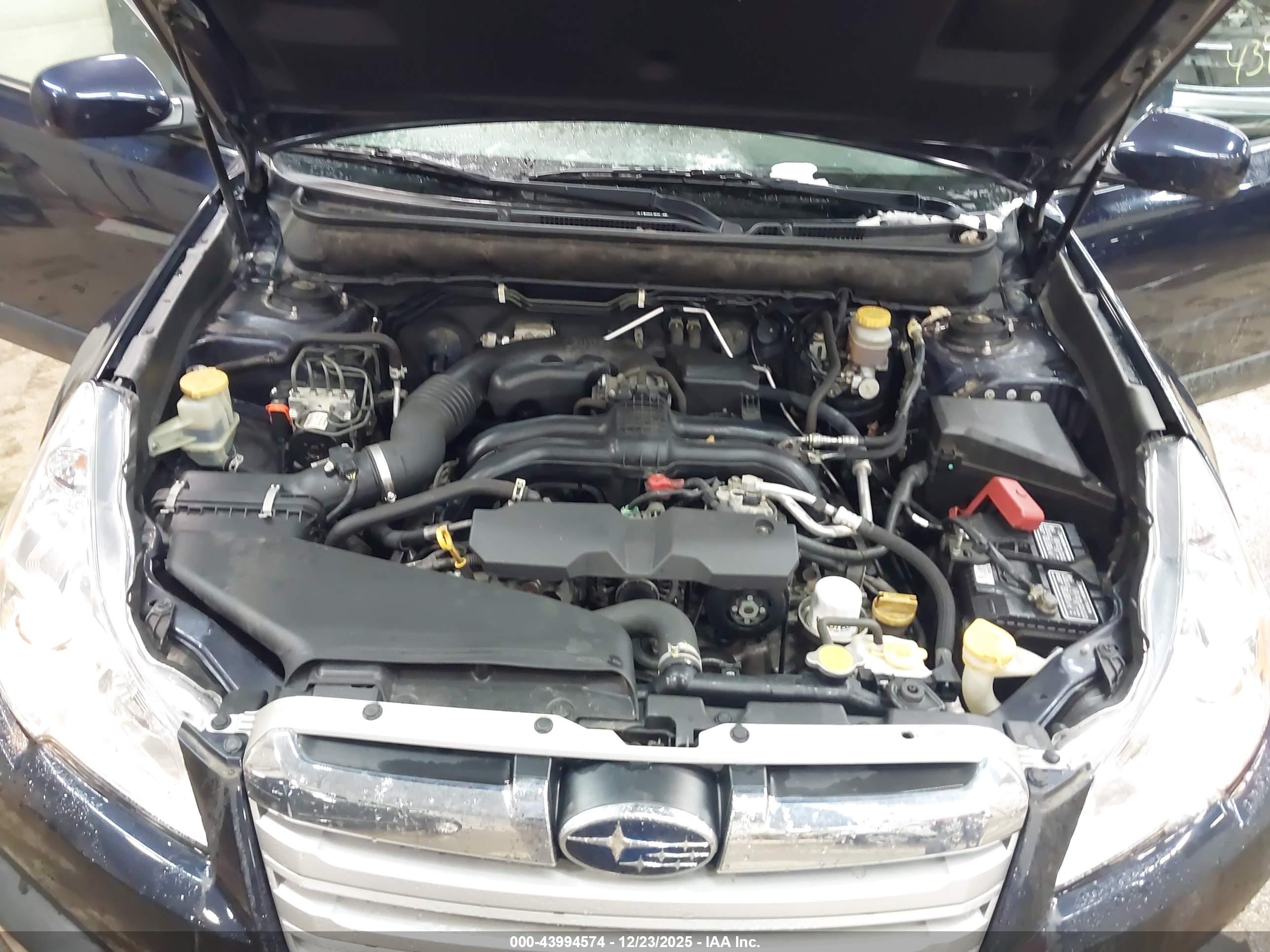 SUBARU OUTBACK image 10