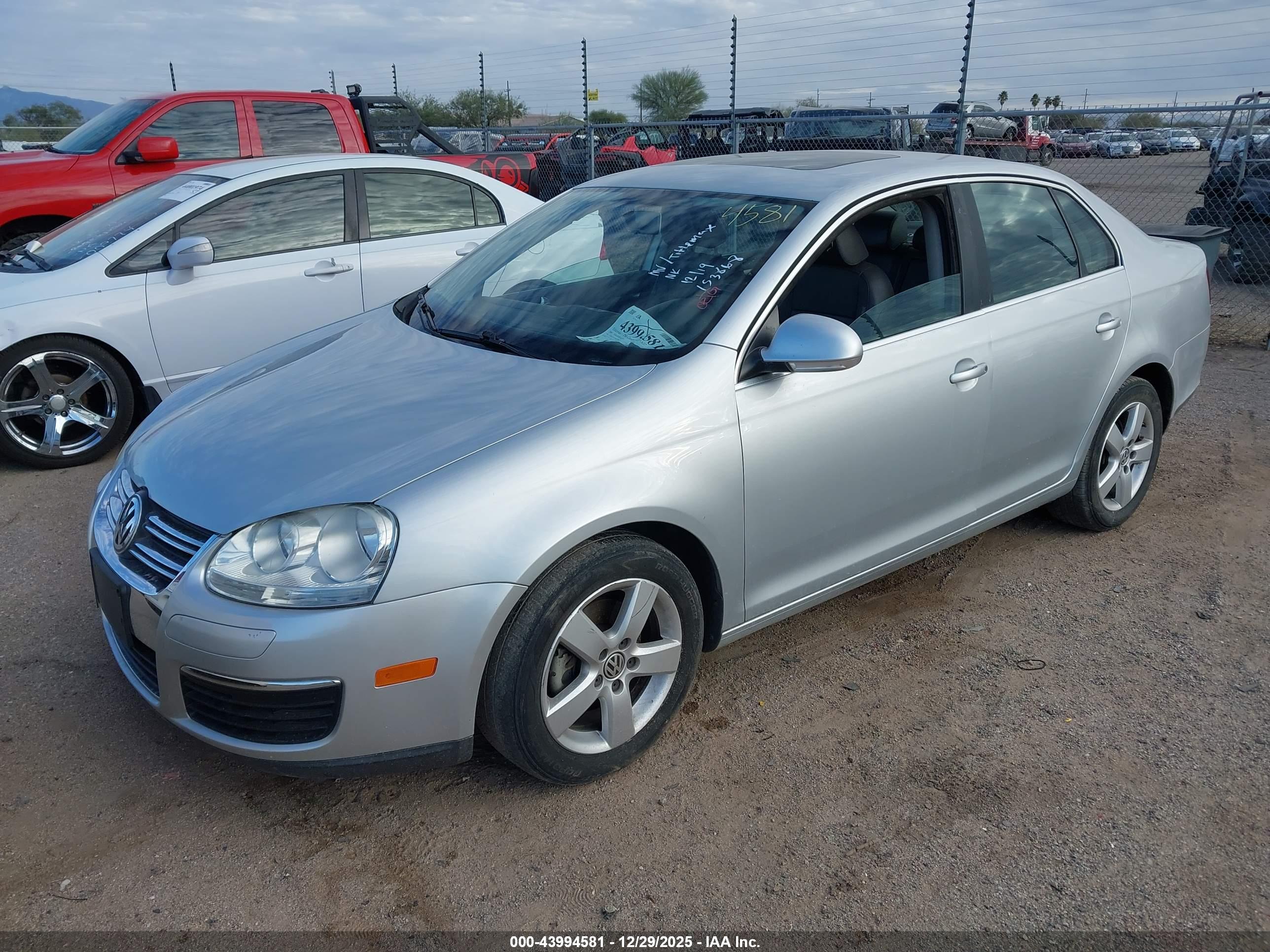 VOLKSWAGEN JETTA image 2