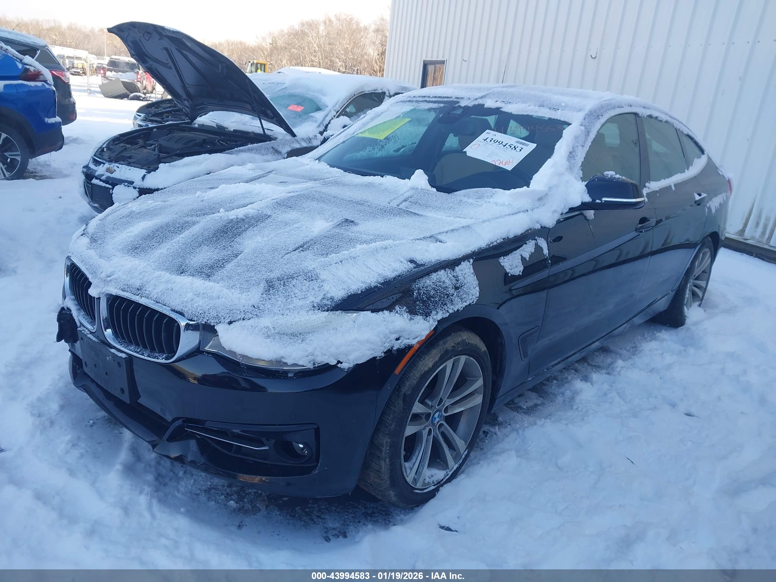 BMW 330I image 2