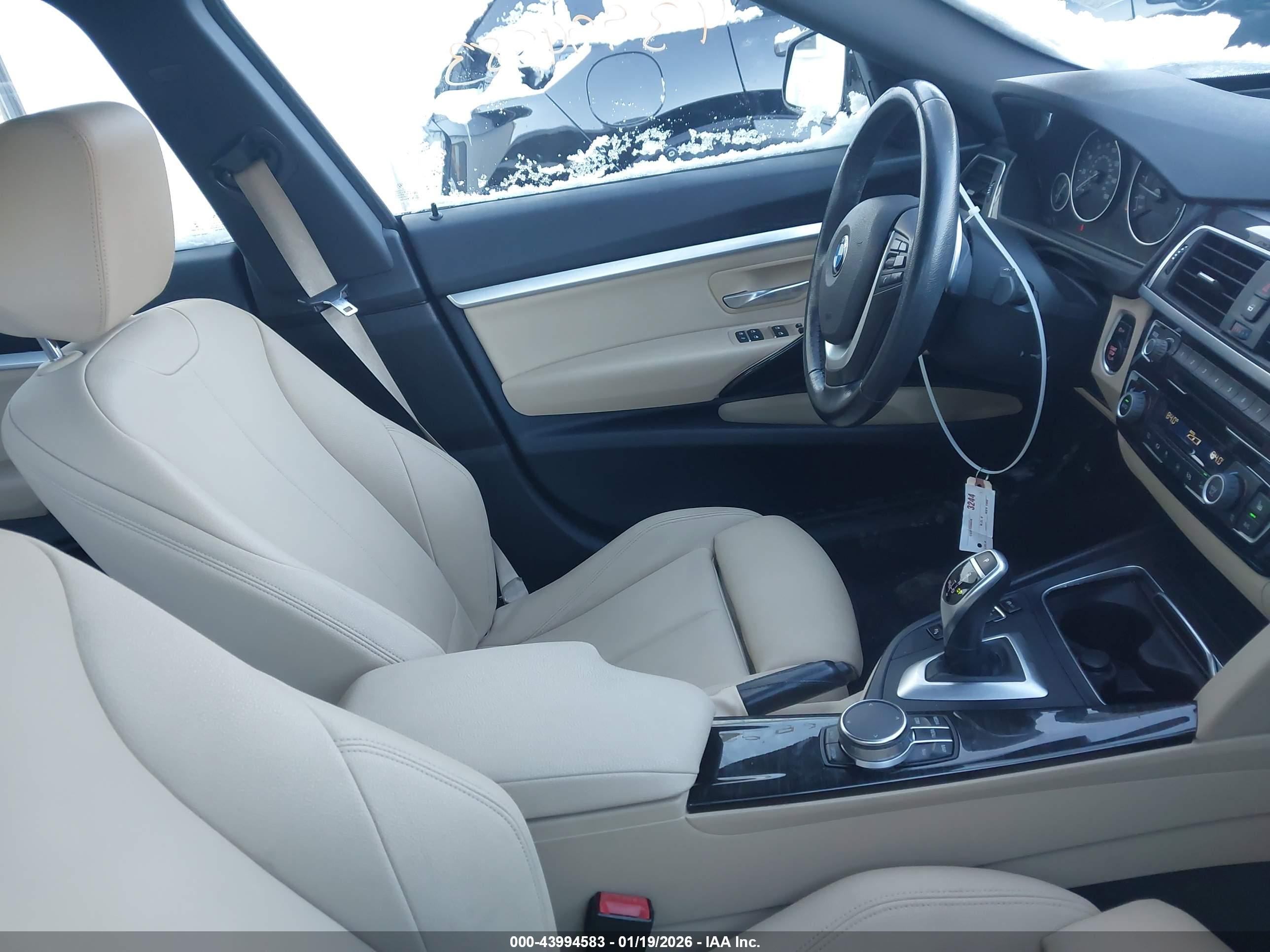 BMW 330I image 5