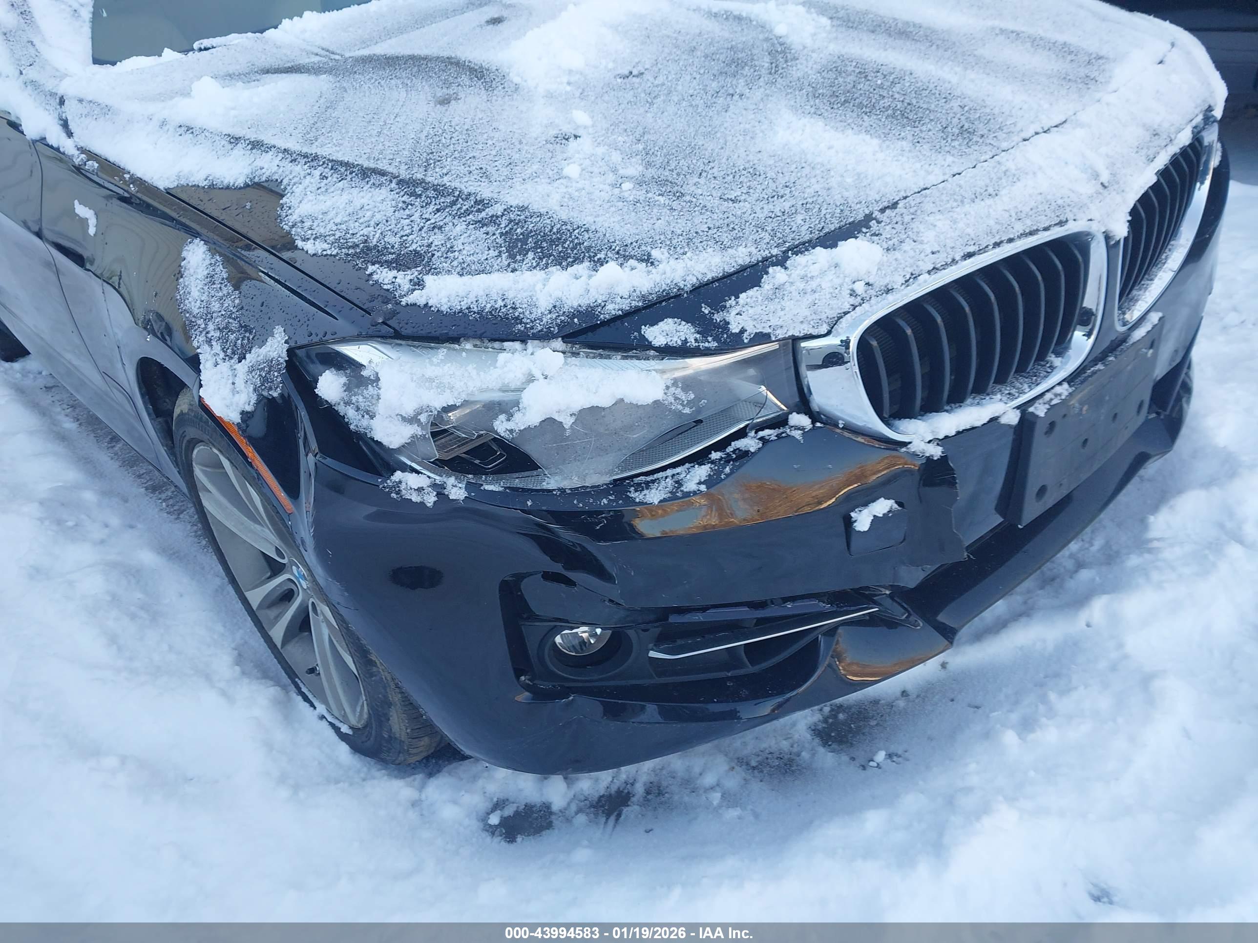 BMW 330I image 6