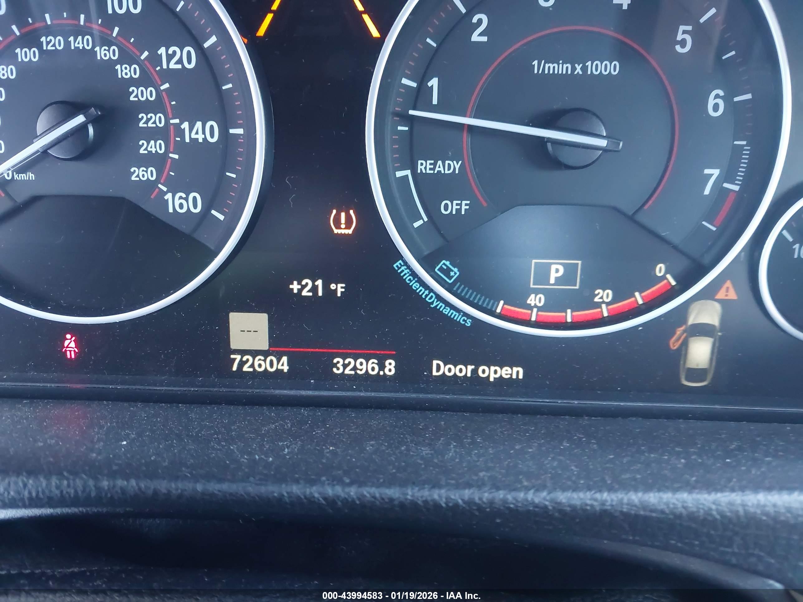 BMW 330I image 7