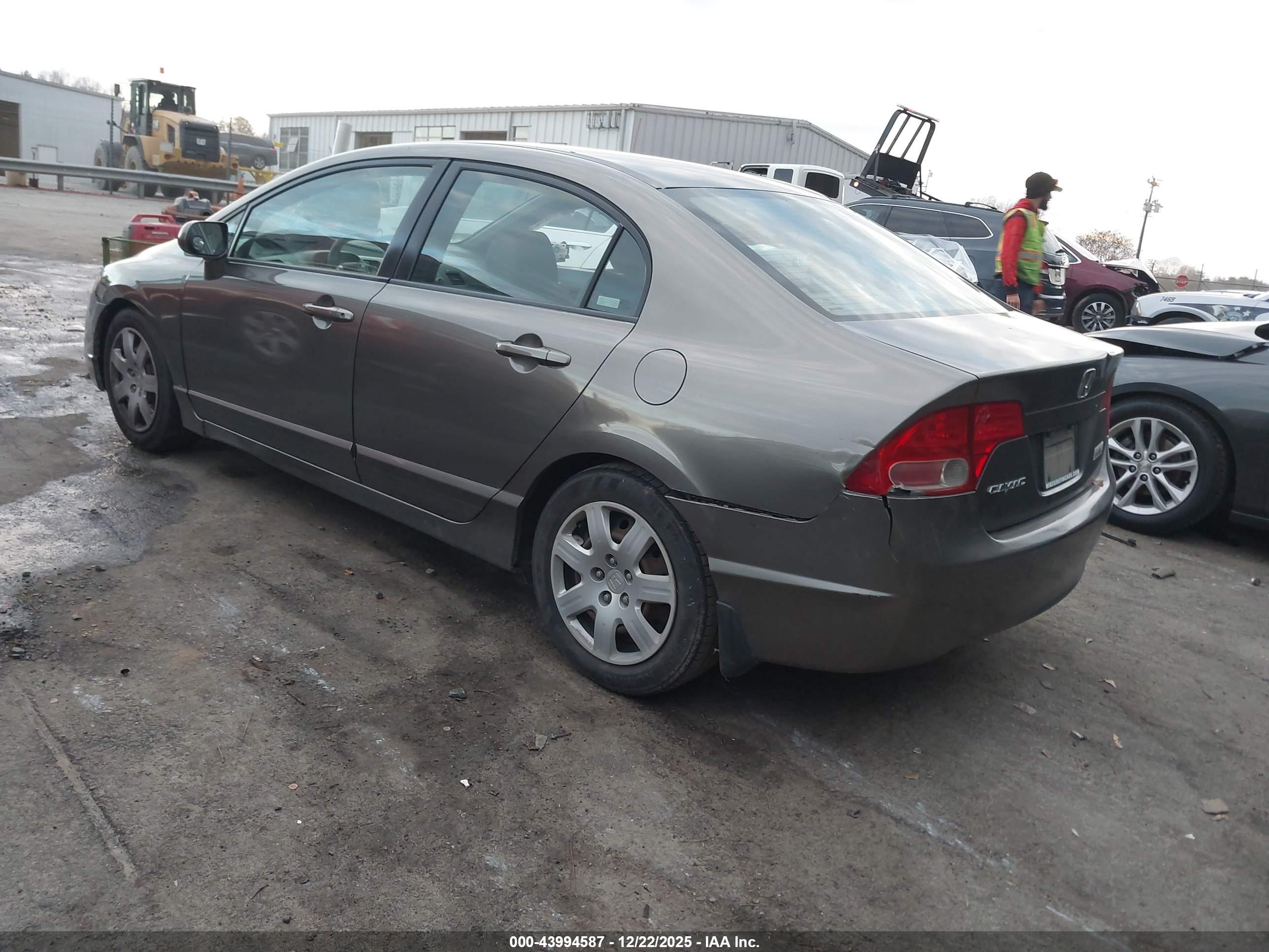 HONDA CIVIC image 3