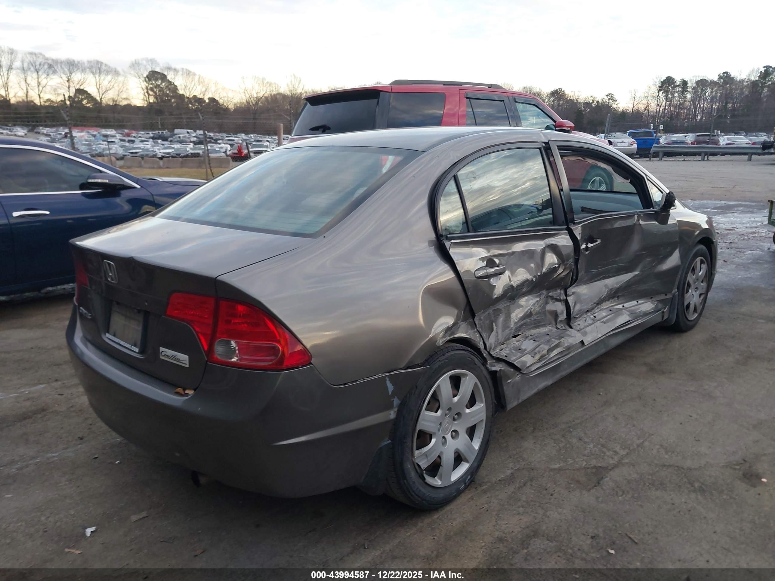 HONDA CIVIC image 4