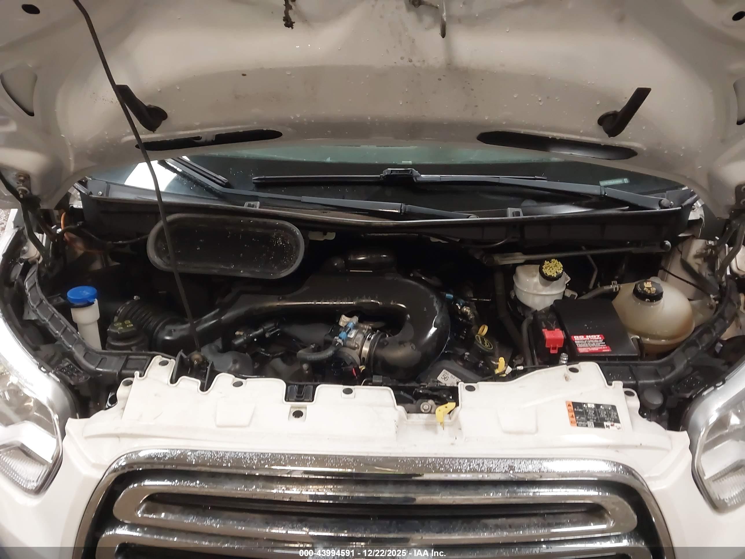 FORD TRANSIT-250 image 10
