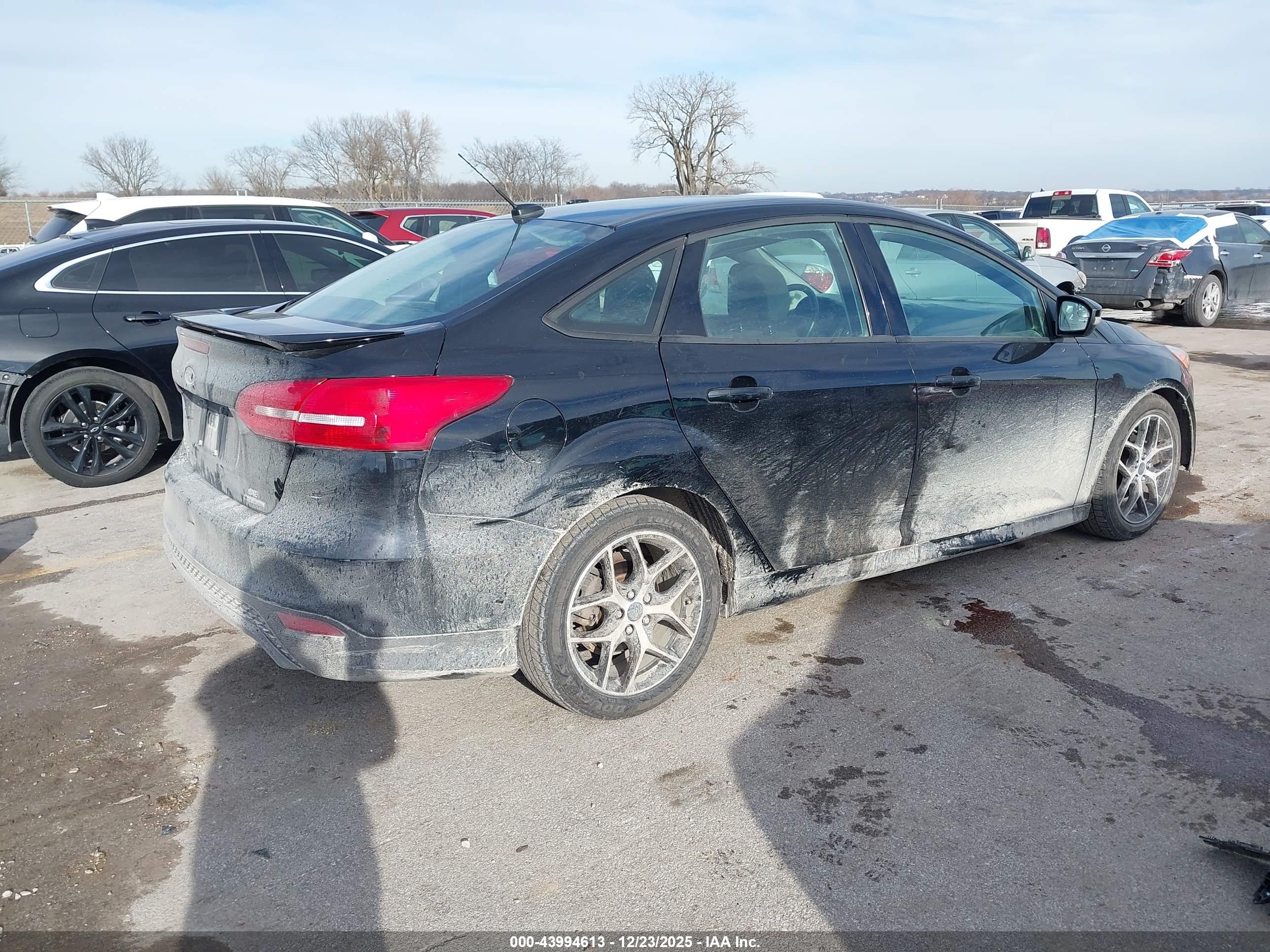 FORD FOCUS image 4