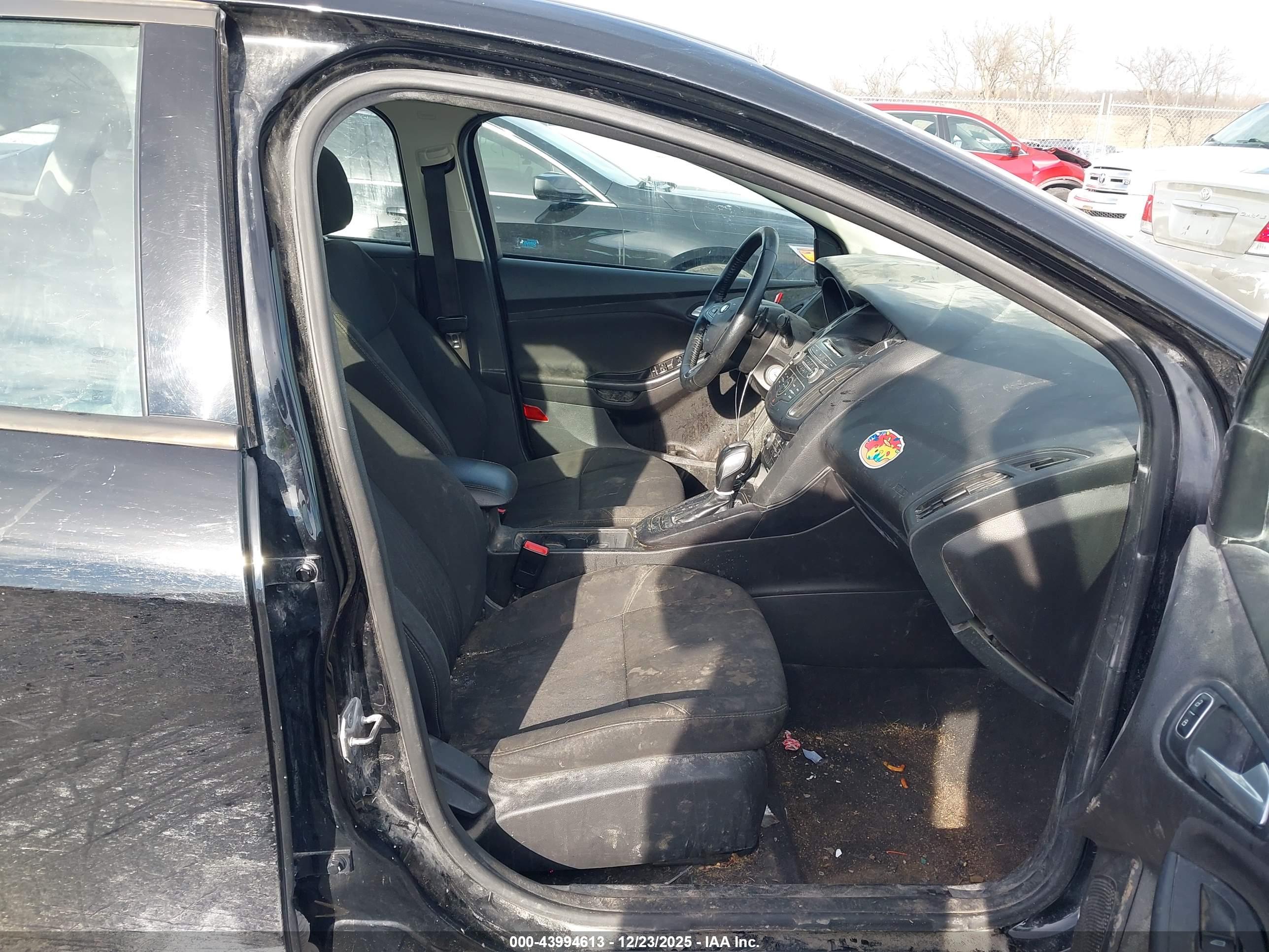 FORD FOCUS image 5