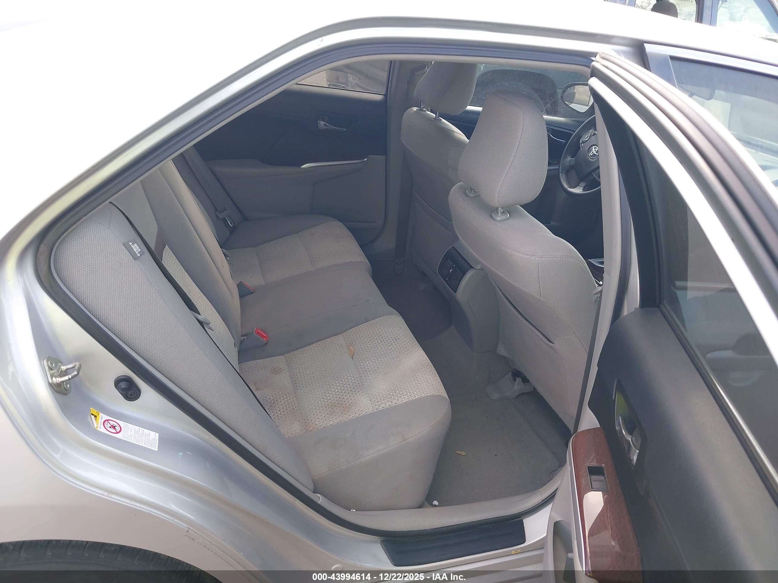 TOYOTA CAMRY image 8
