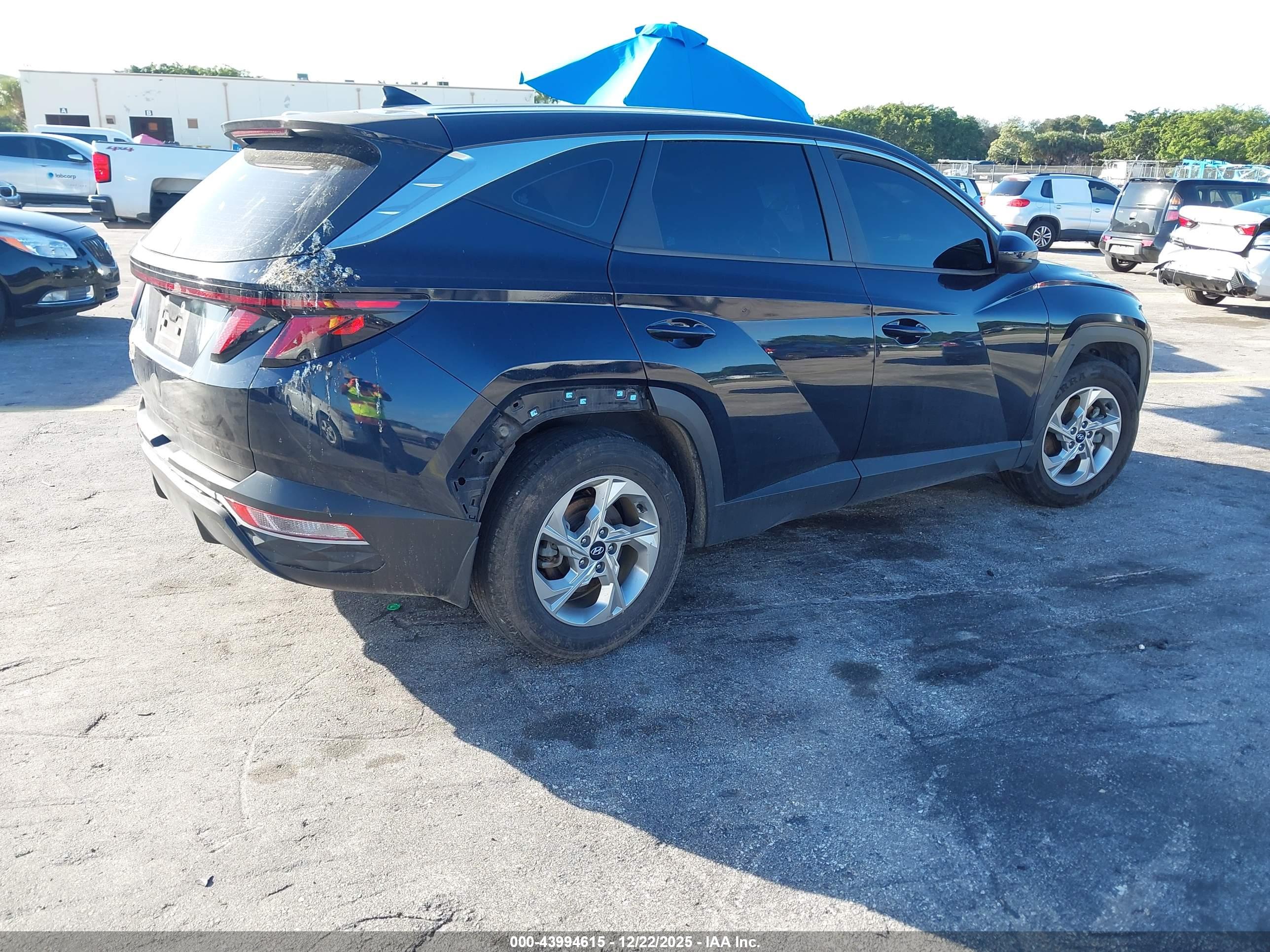 HYUNDAI TUCSON image 4