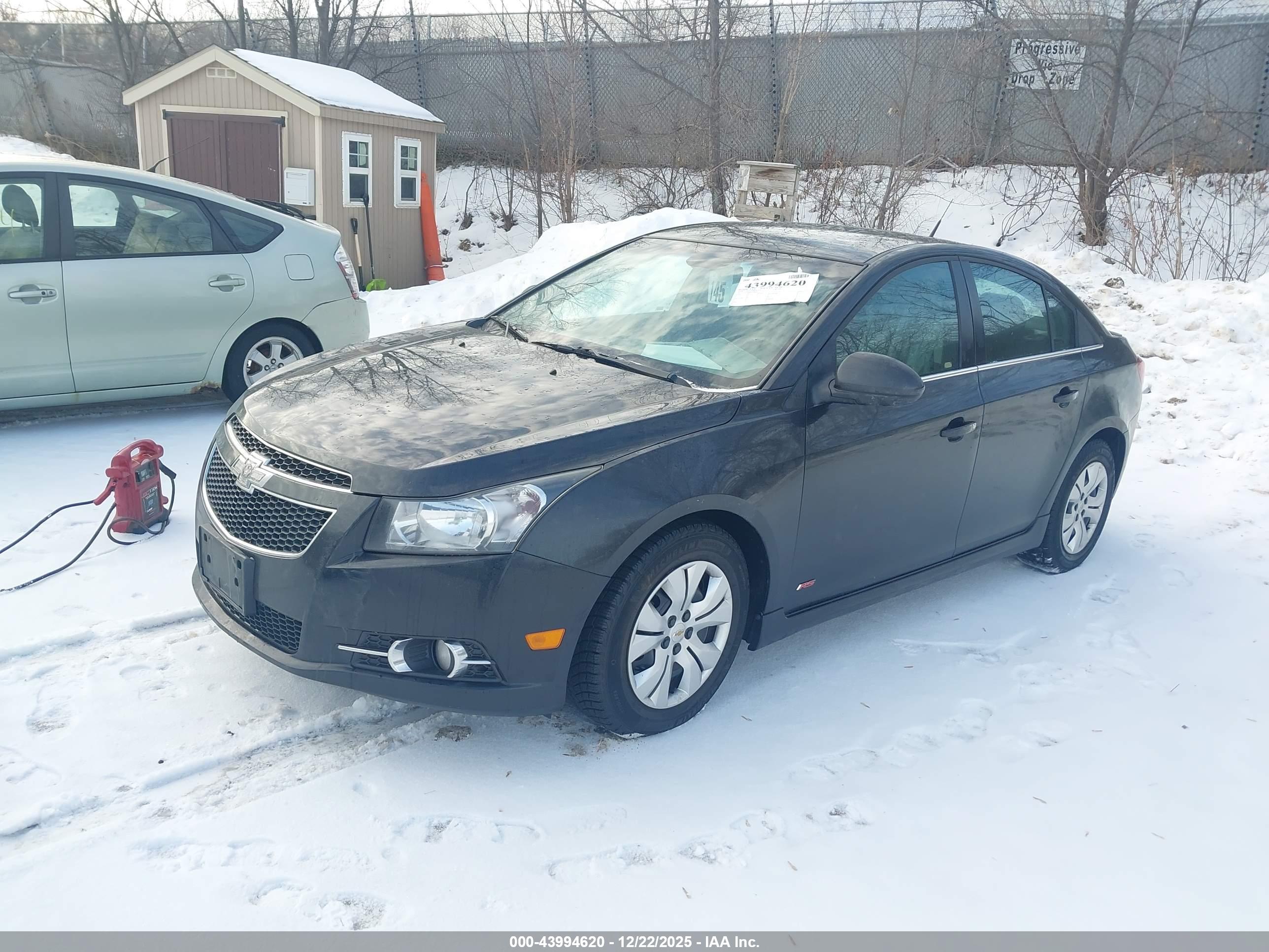 CHEVROLET CRUZE image 2