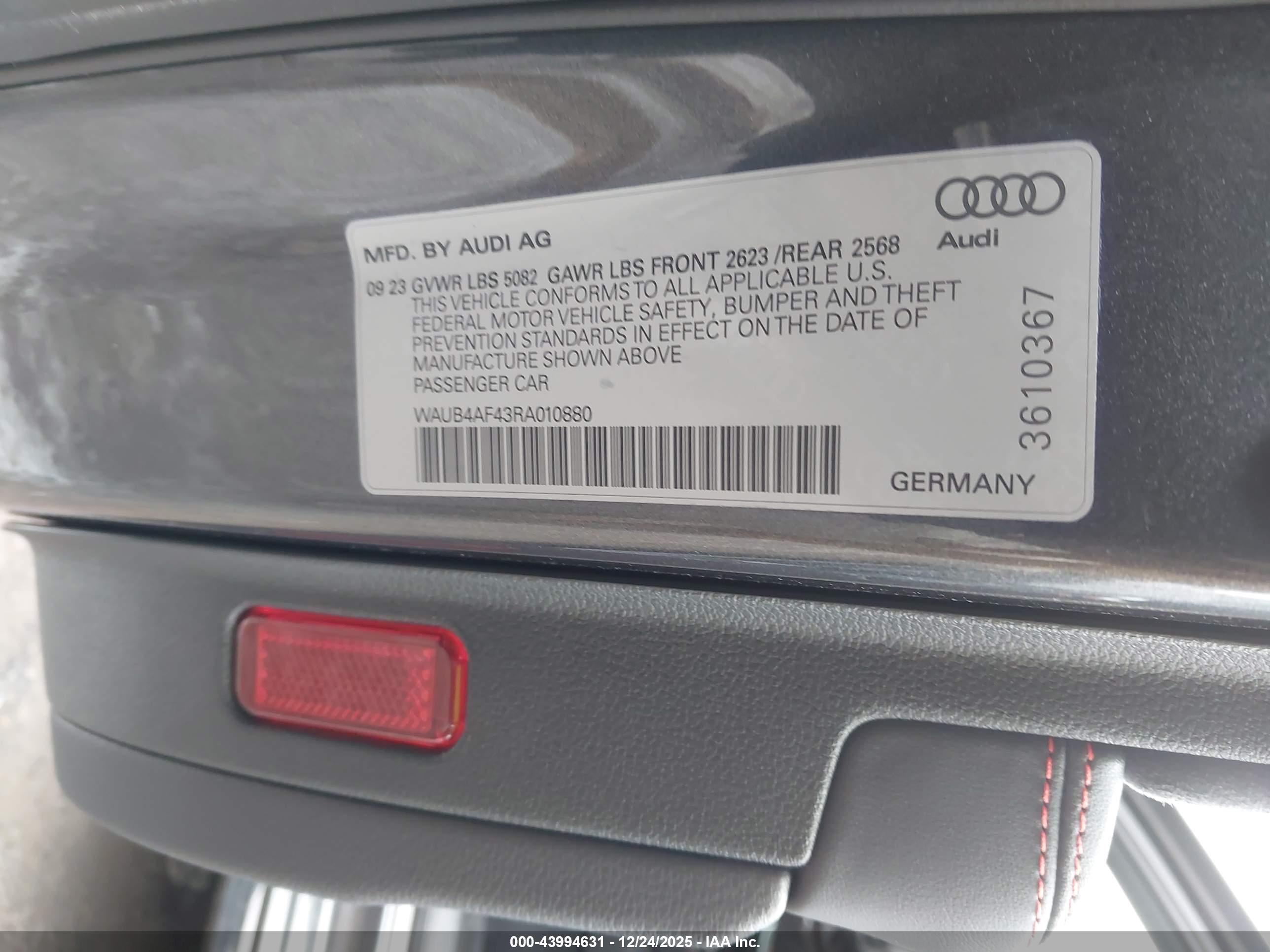 AUDI S4 image 9