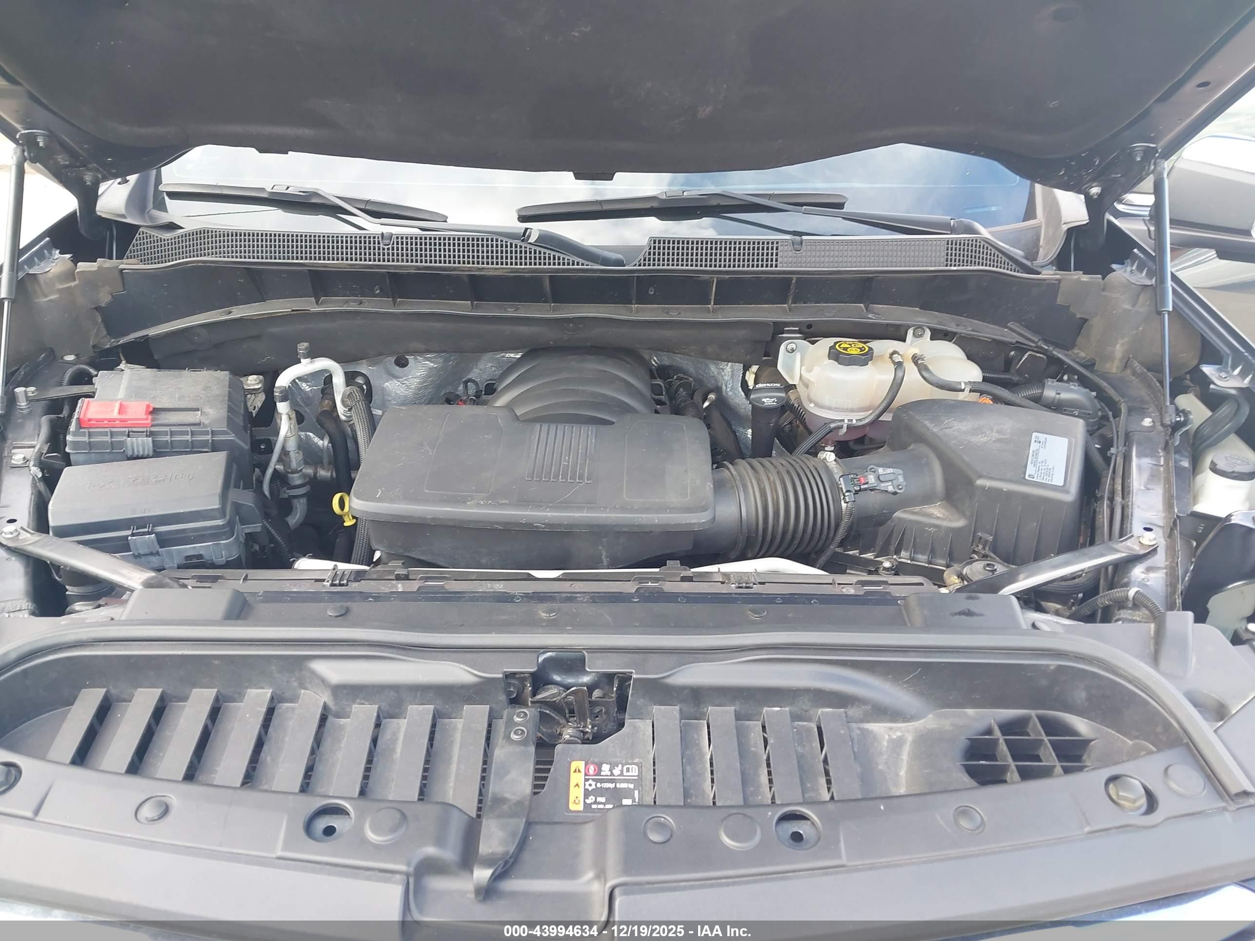 CHEVROLET SILVERADO image 10
