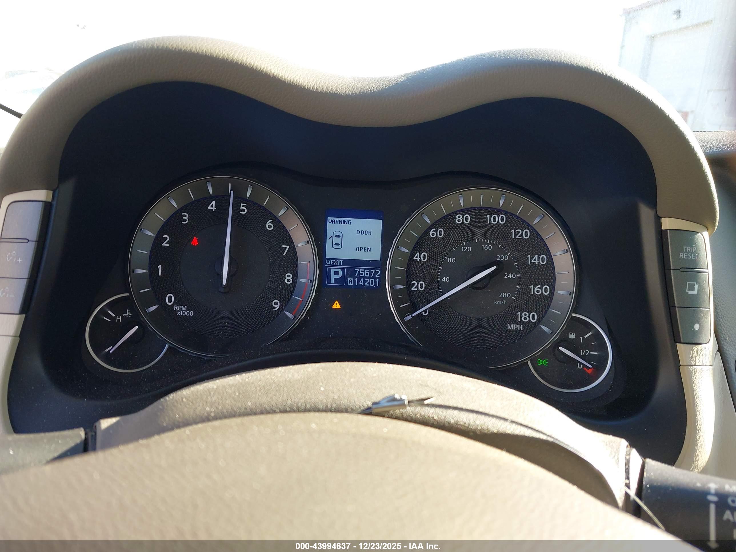 INFINITI M37X image 7