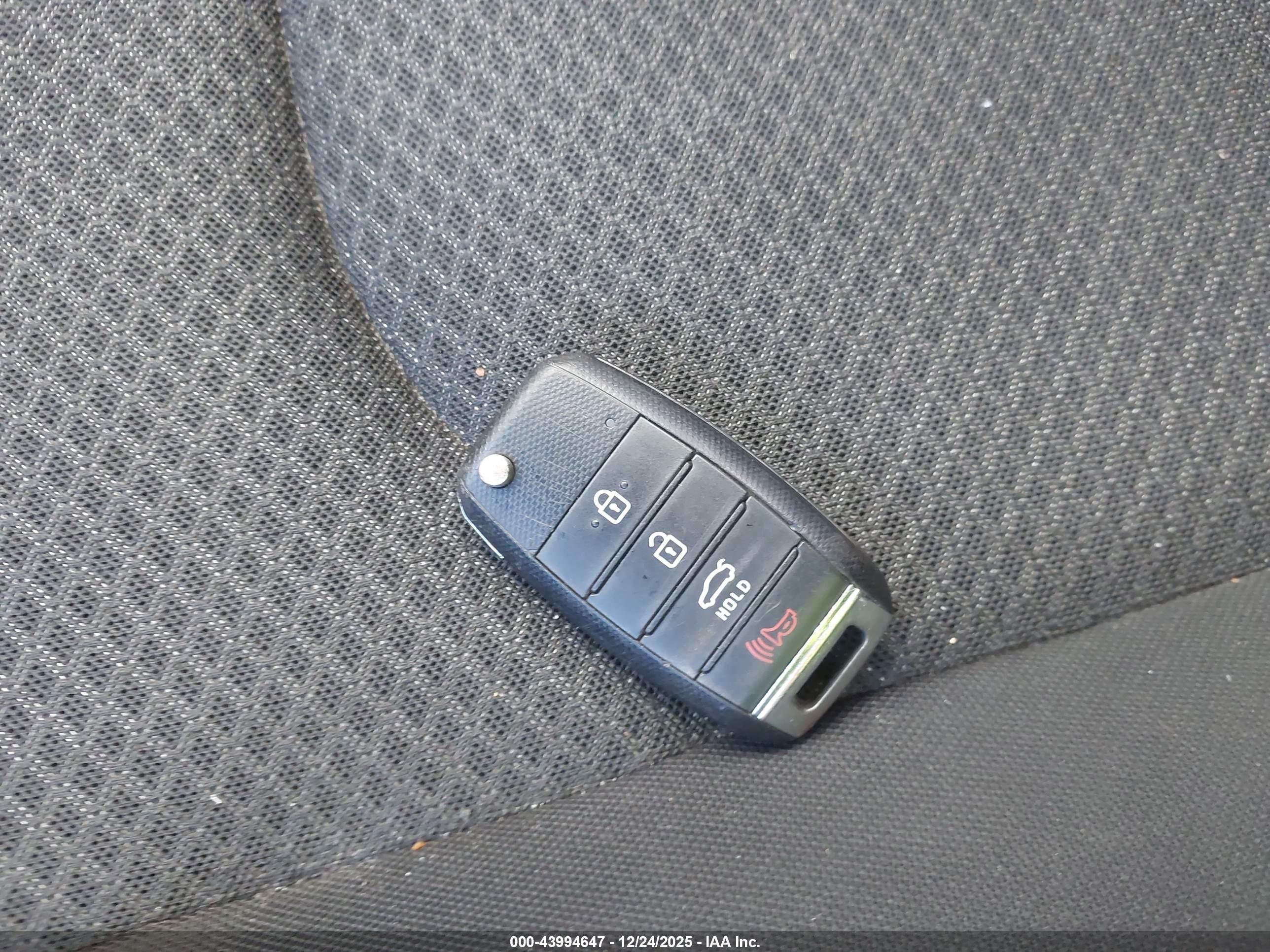 KIA OPTIMA image 11