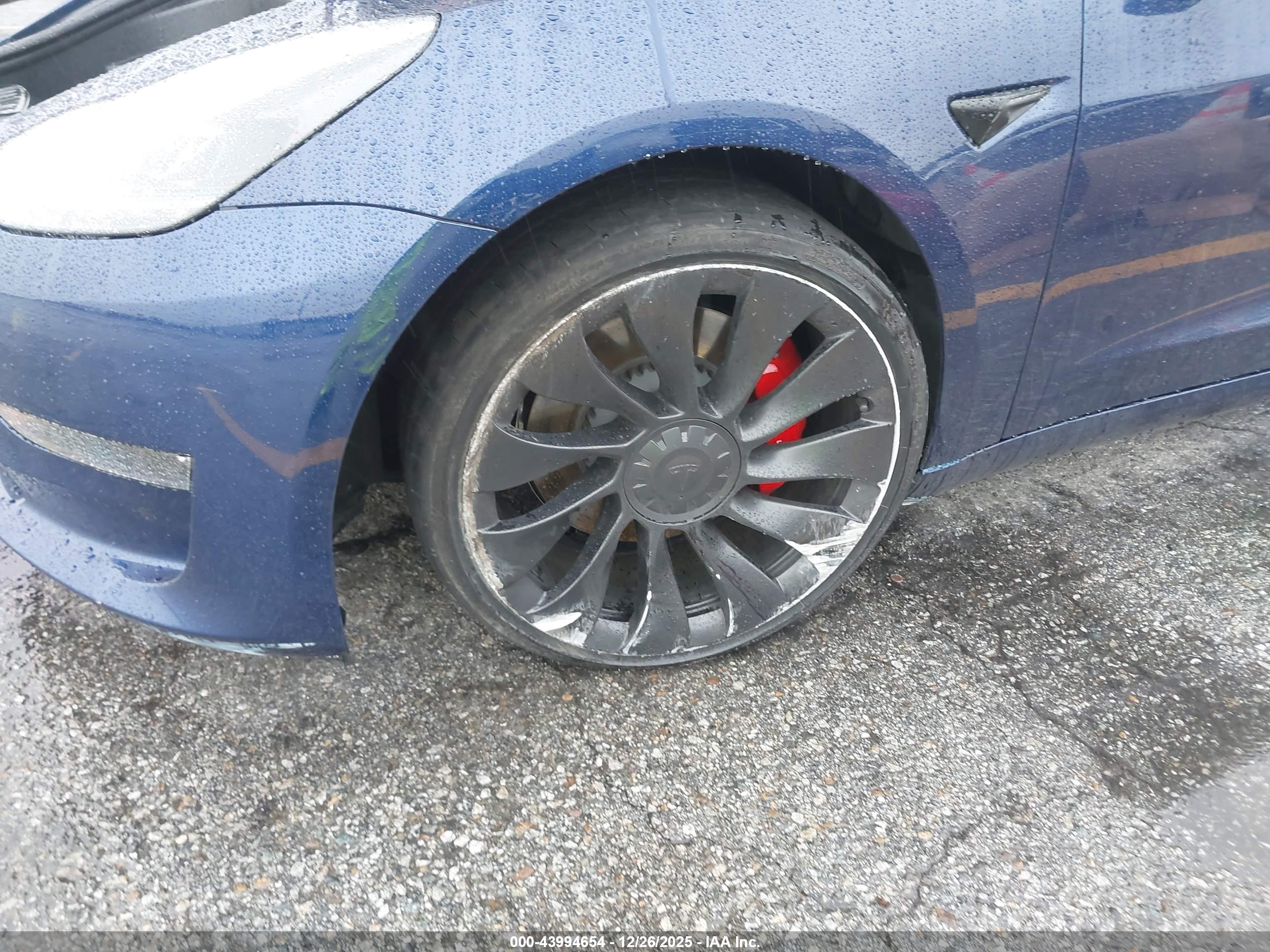 TESLA MODEL image 6