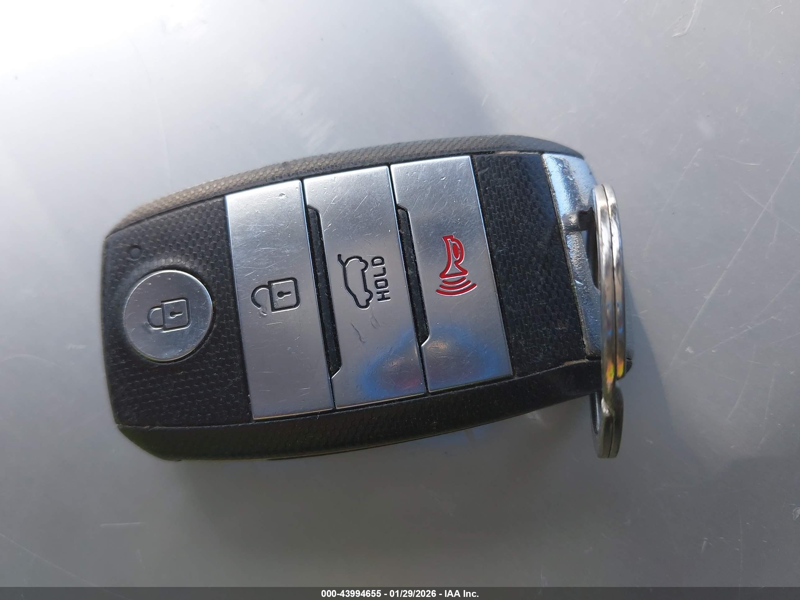 KIA SORENTO image 11