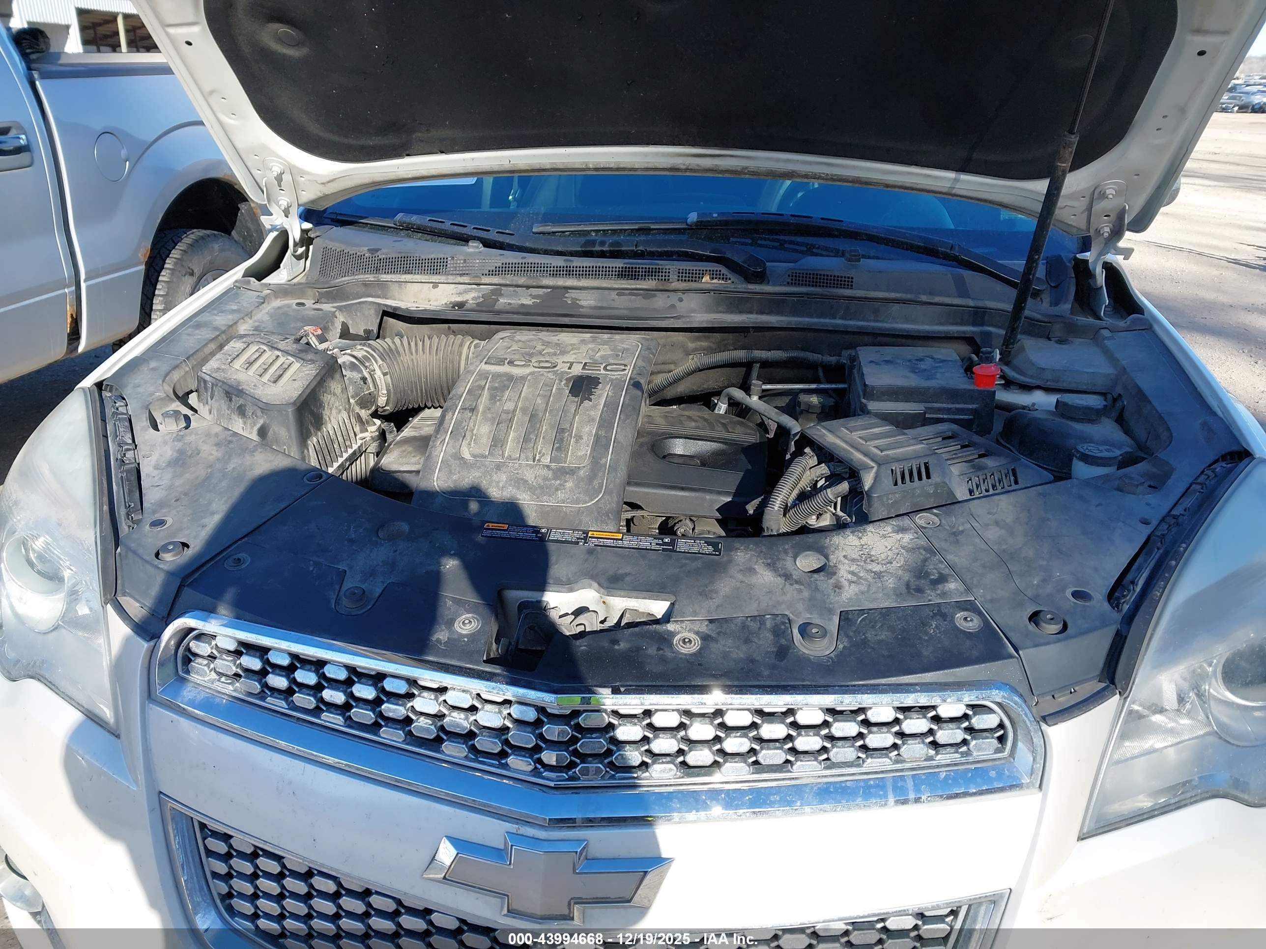 CHEVROLET EQUINOX image 10