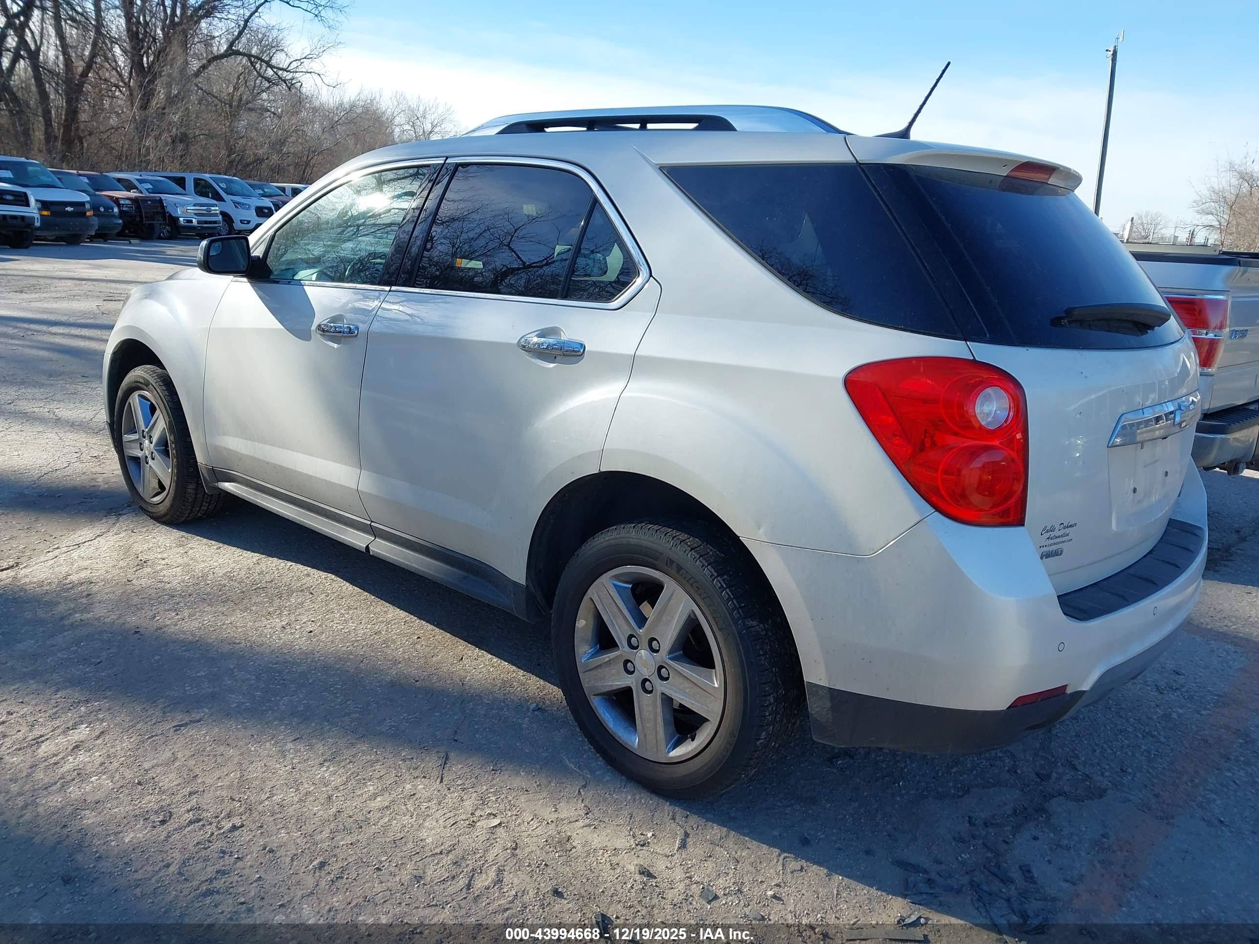 CHEVROLET EQUINOX image 3