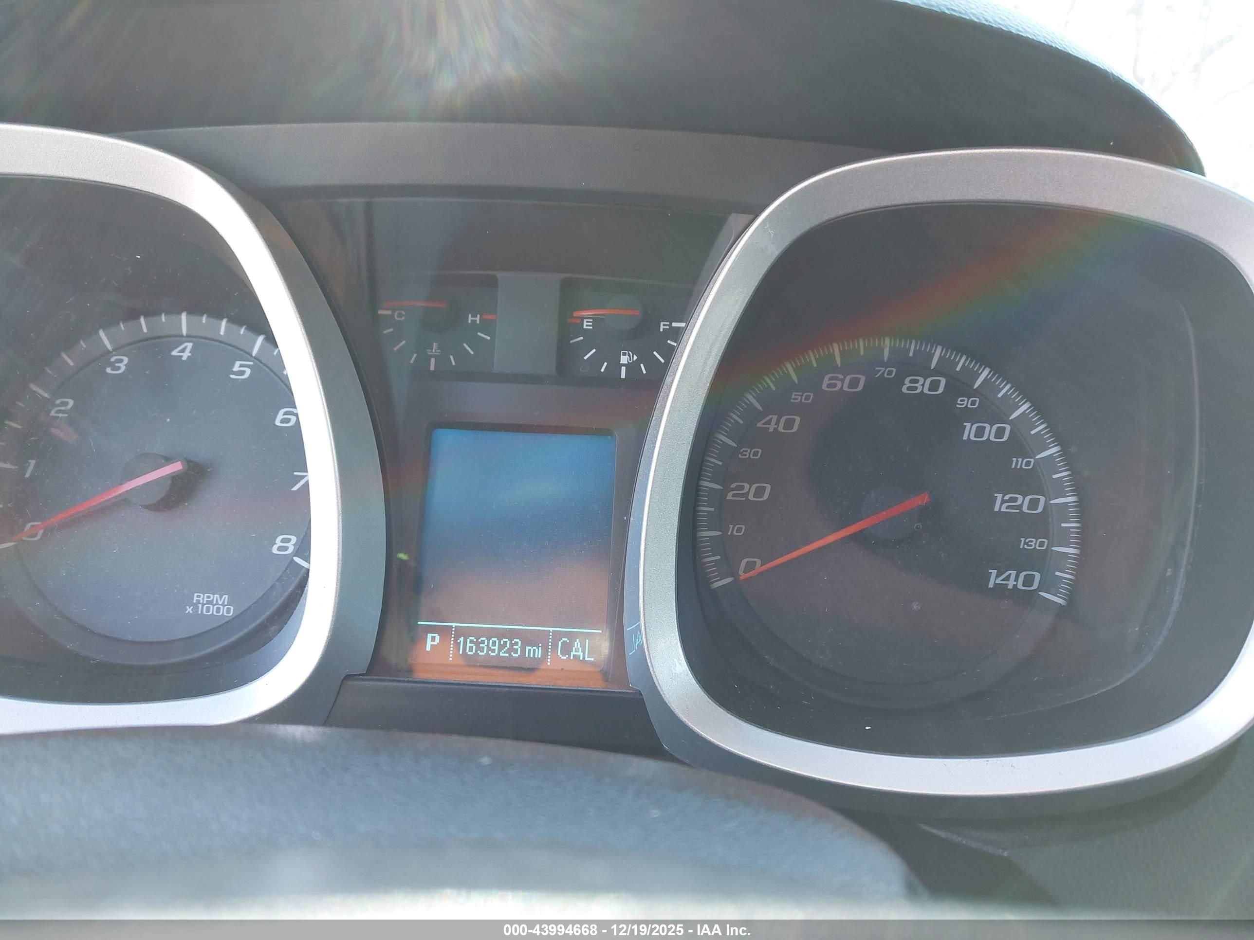 CHEVROLET EQUINOX image 7