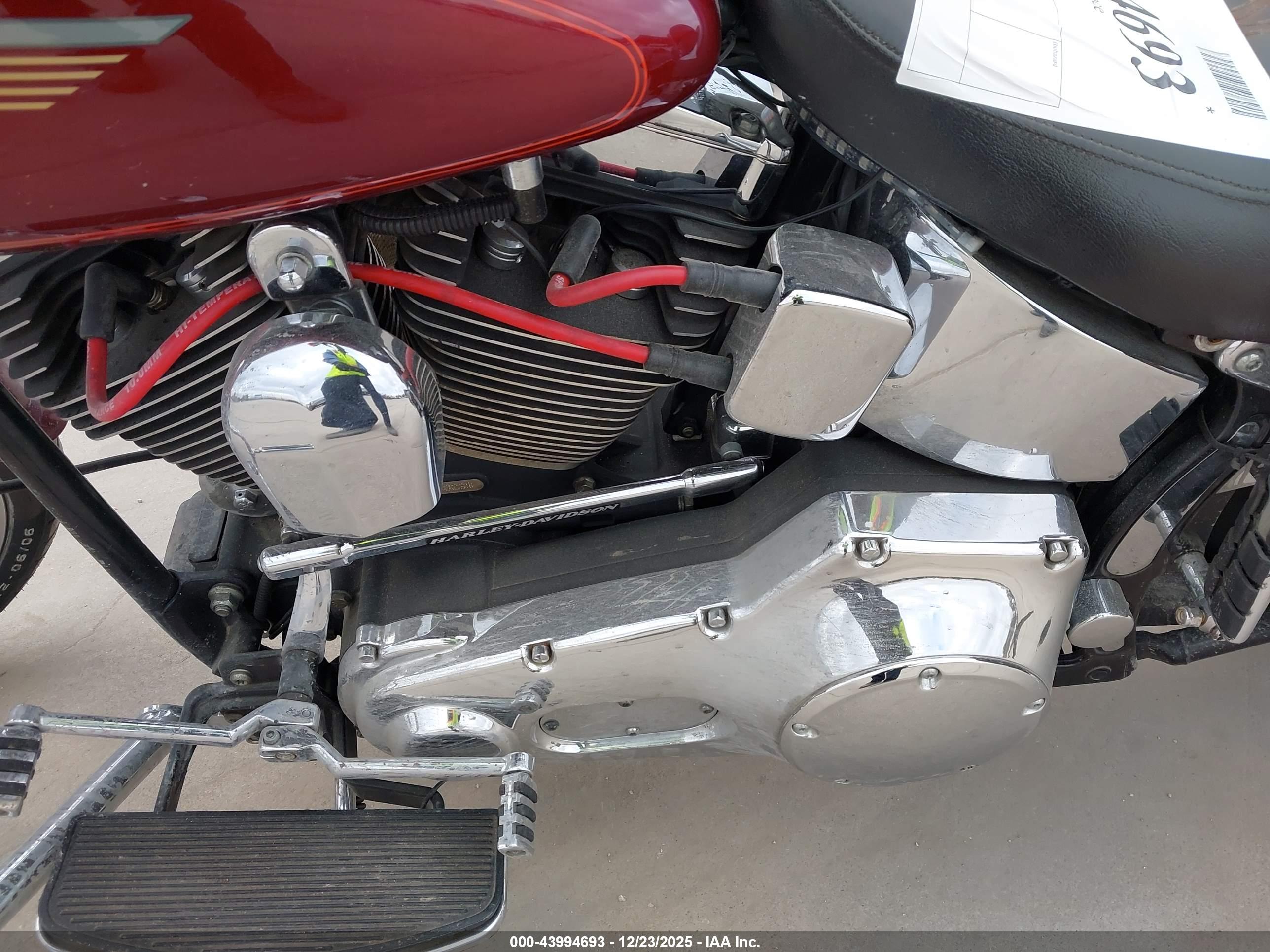 HARLEY-DAVIDSON FLSTFI image 9