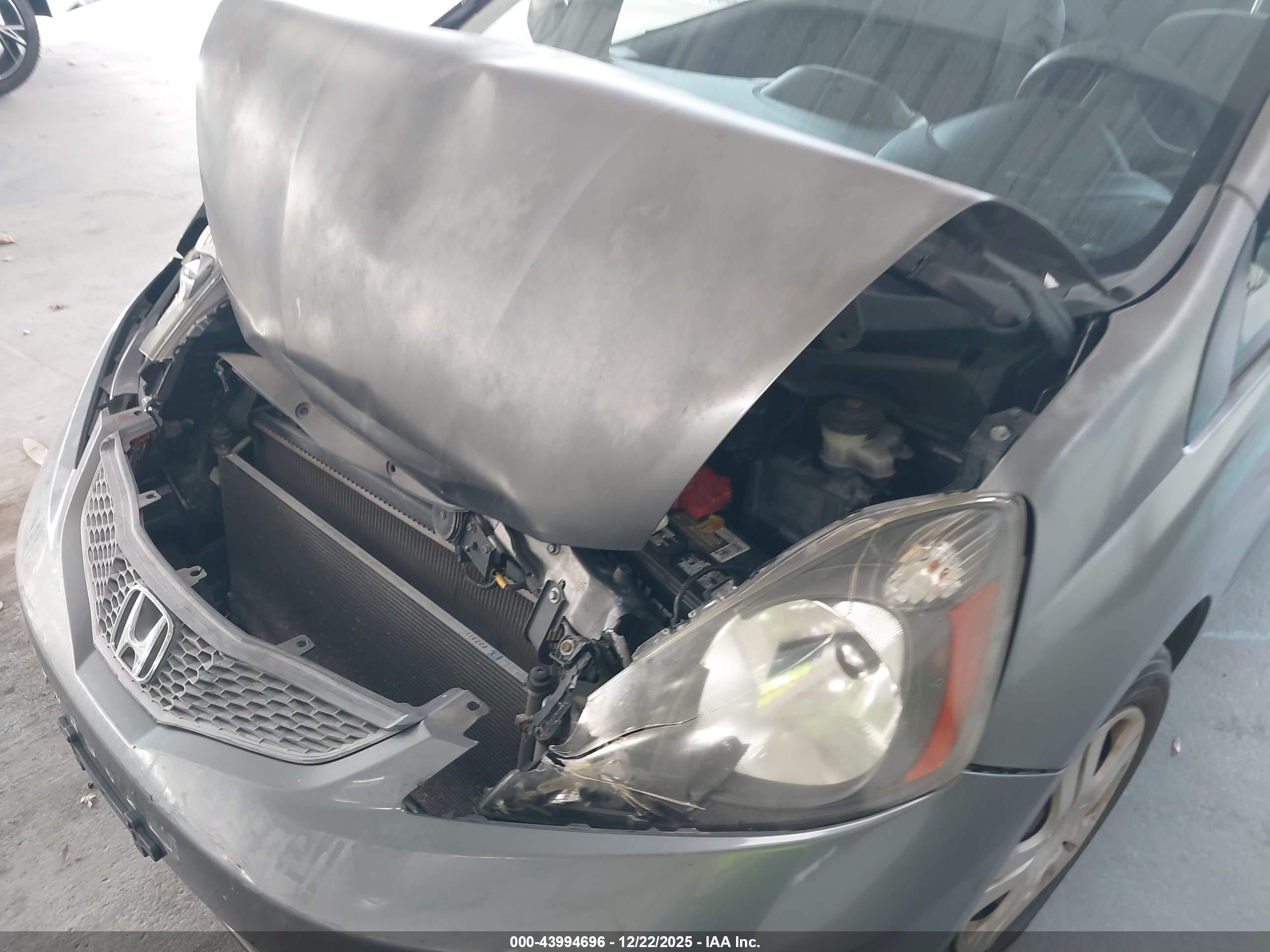 HONDA FIT image 6