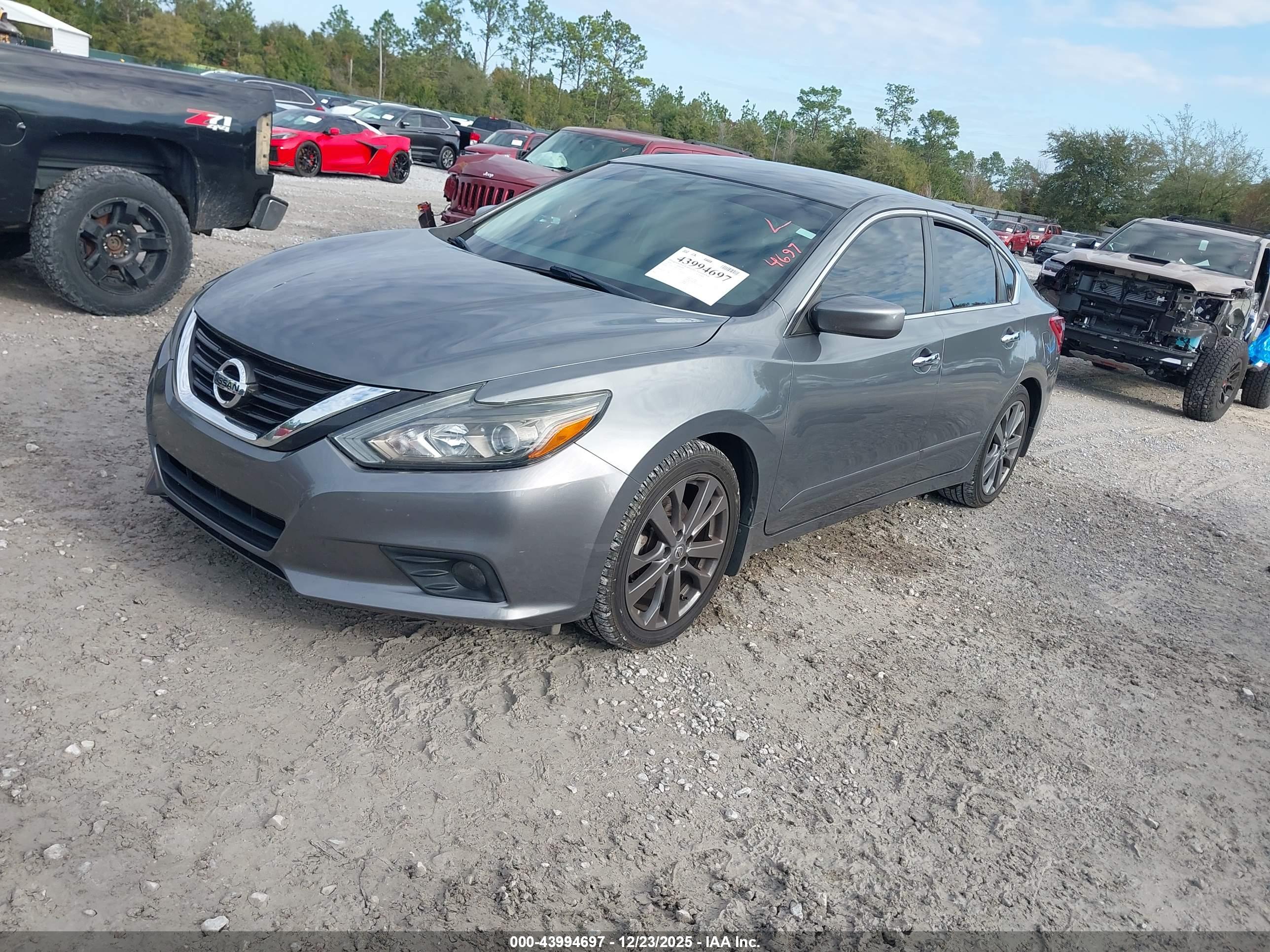NISSAN ALTIMA image 2