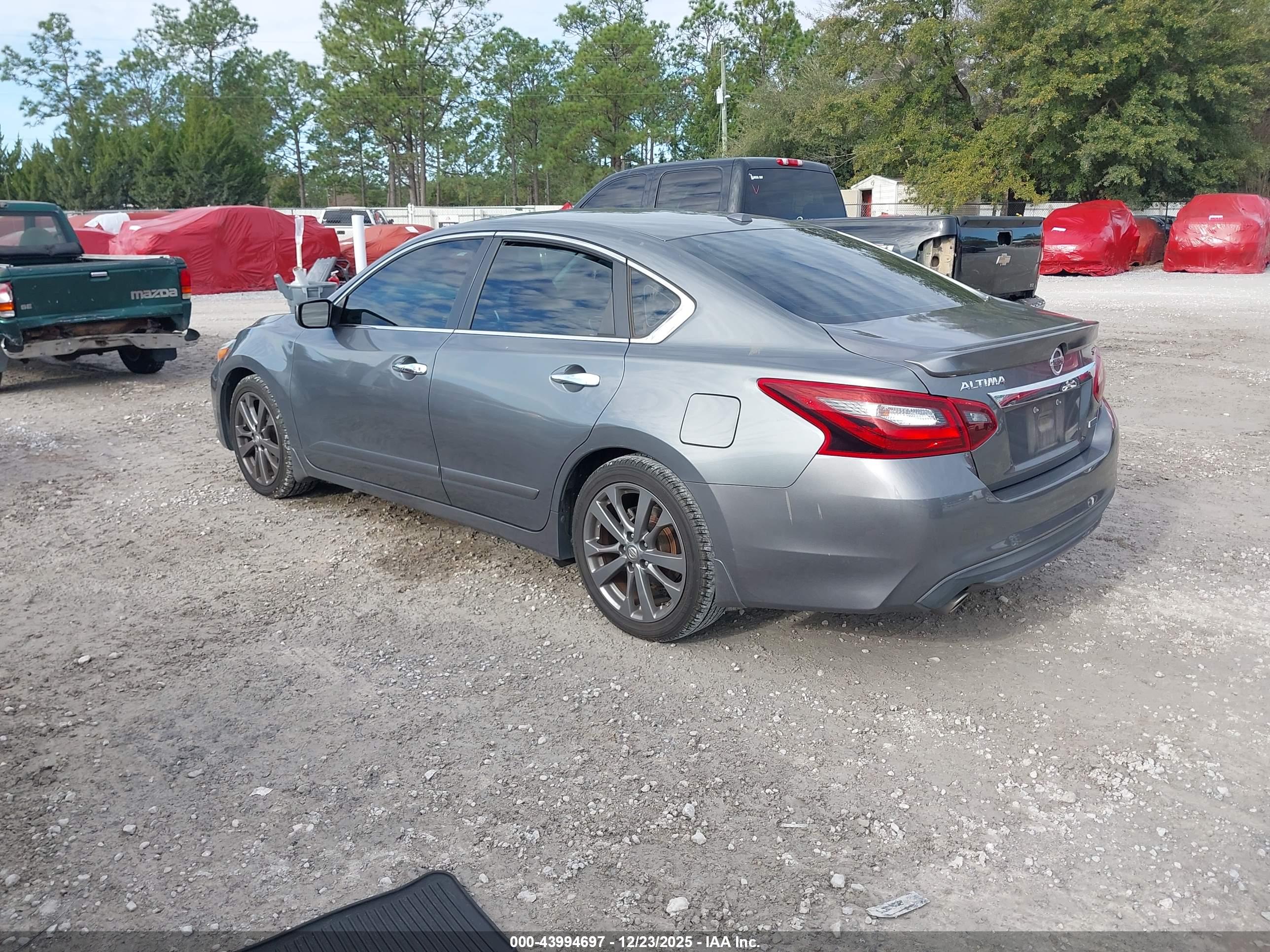 NISSAN ALTIMA image 3