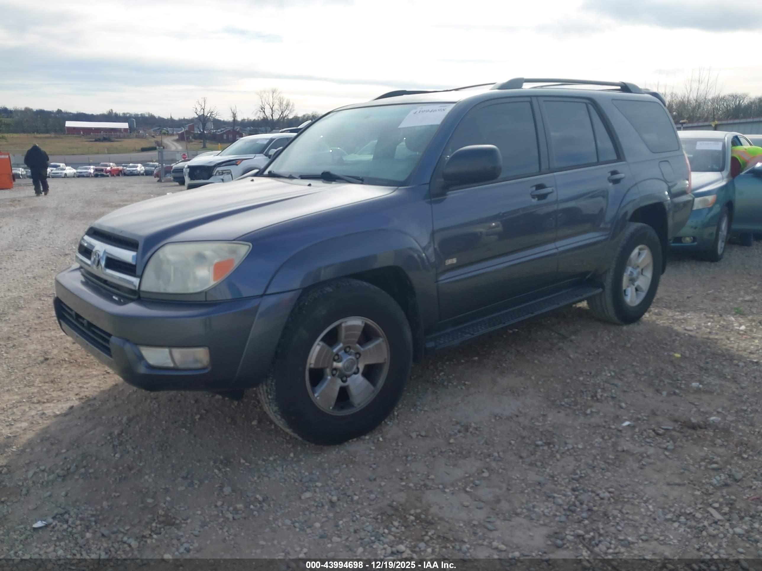 TOYOTA 4RUNNER image 2