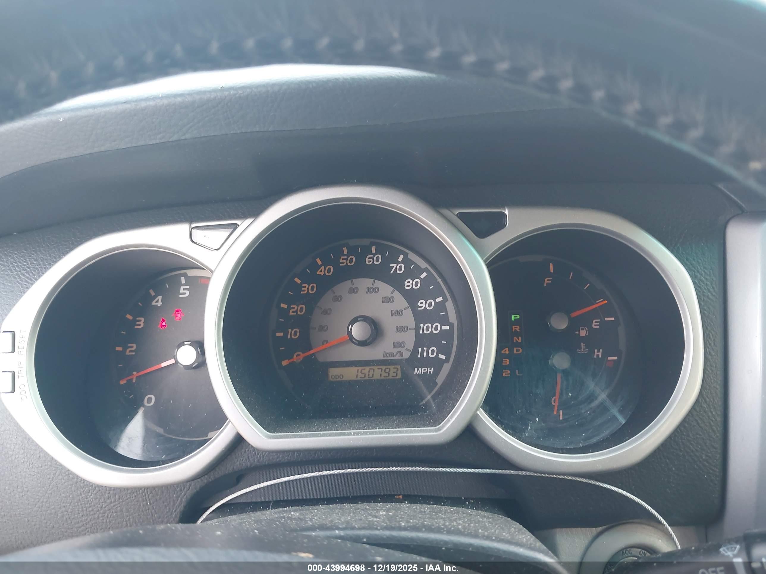 TOYOTA 4RUNNER image 7