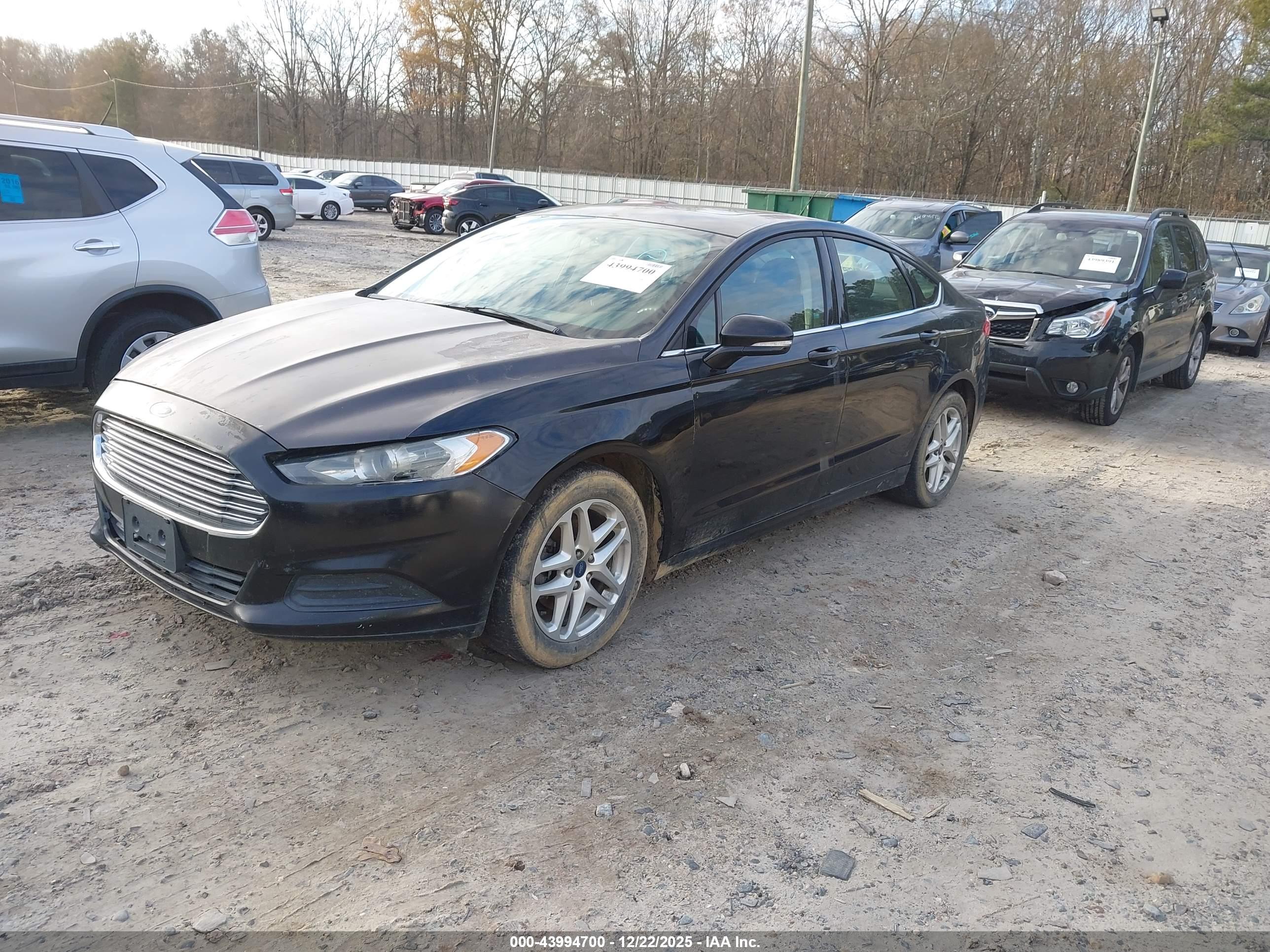 FORD FUSION image 2