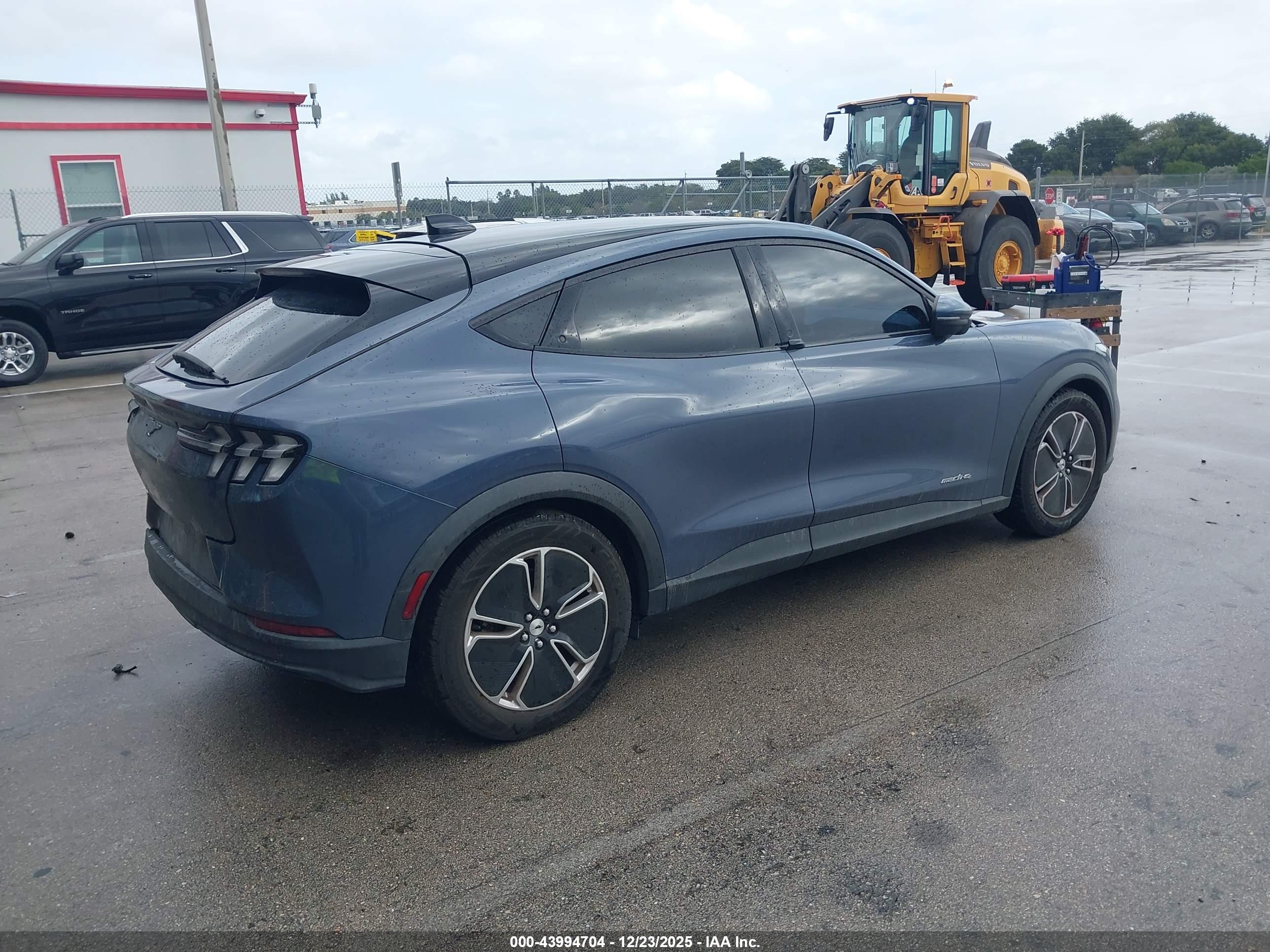 FORD MUSTANG image 4