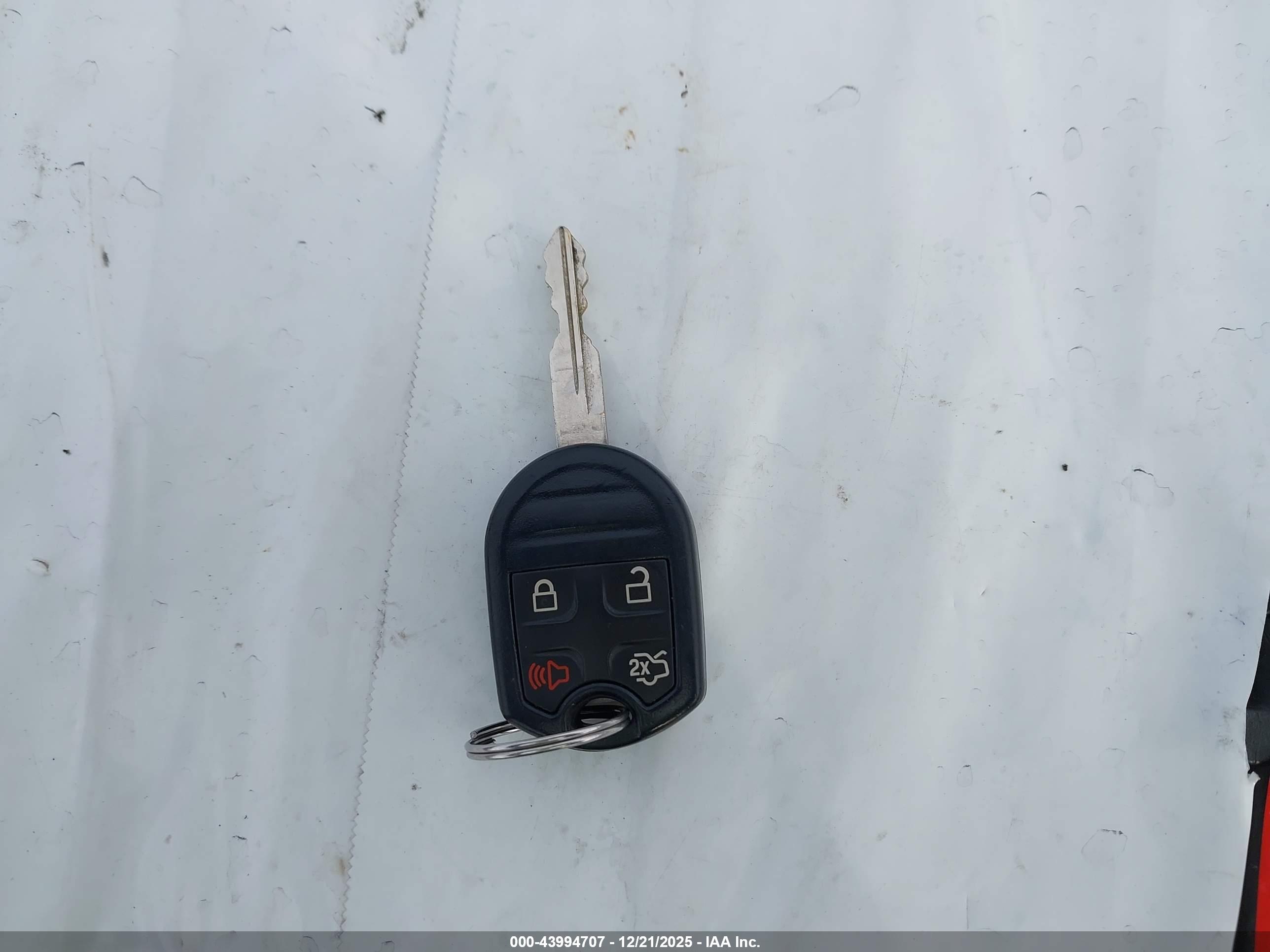FORD EDGE image 11