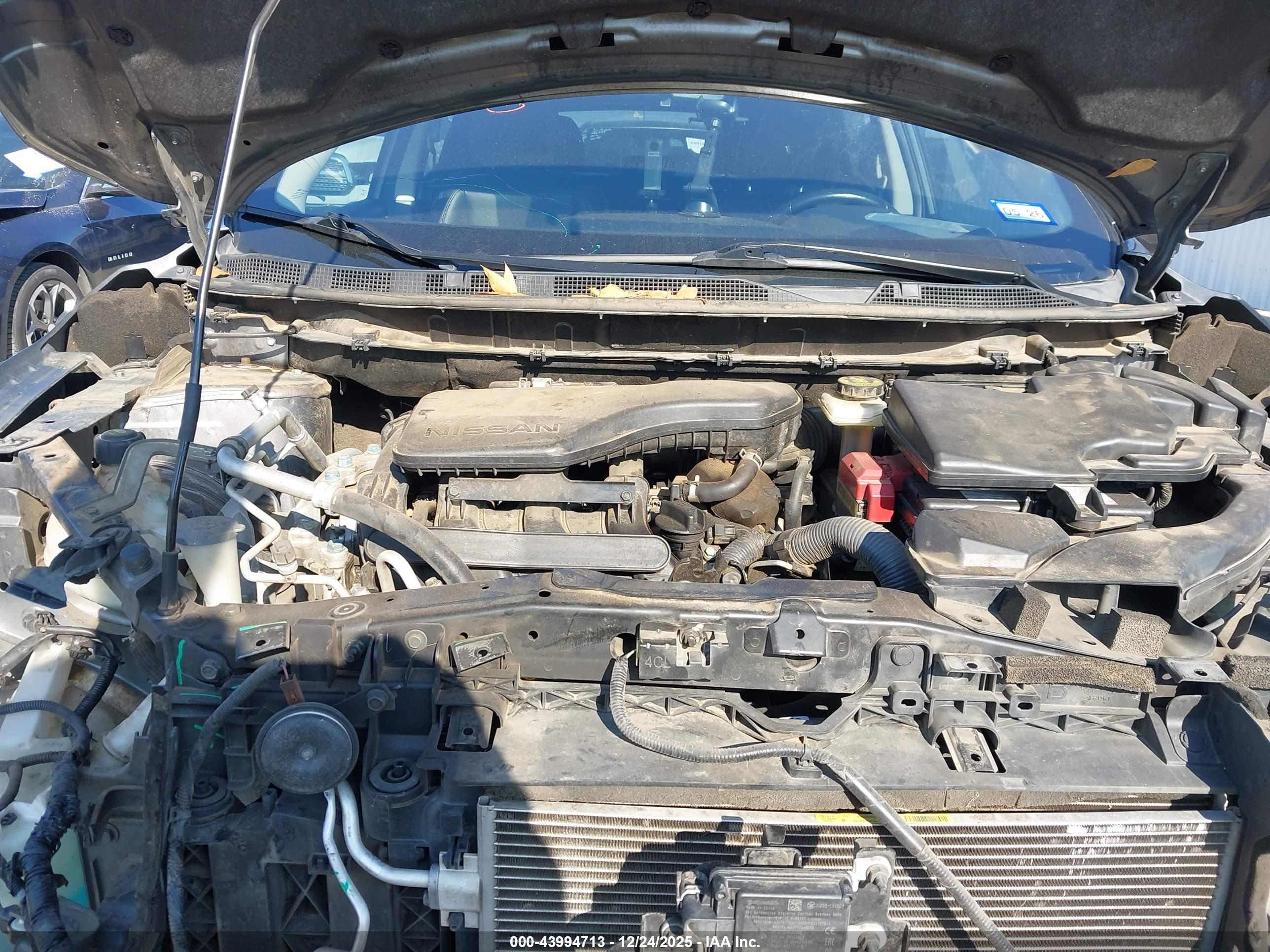 NISSAN ROGUE image 10