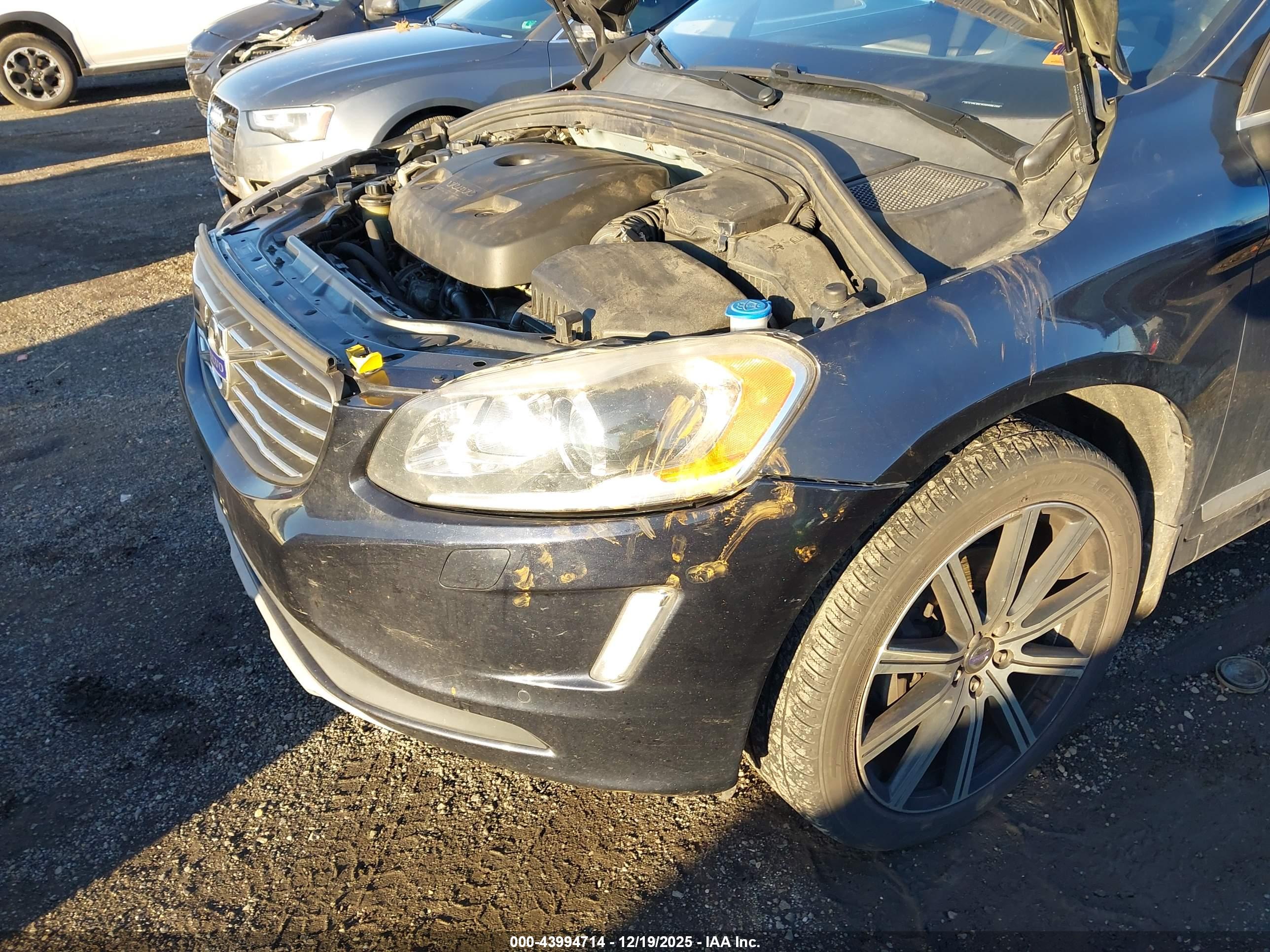 VOLVO XC60 image 6
