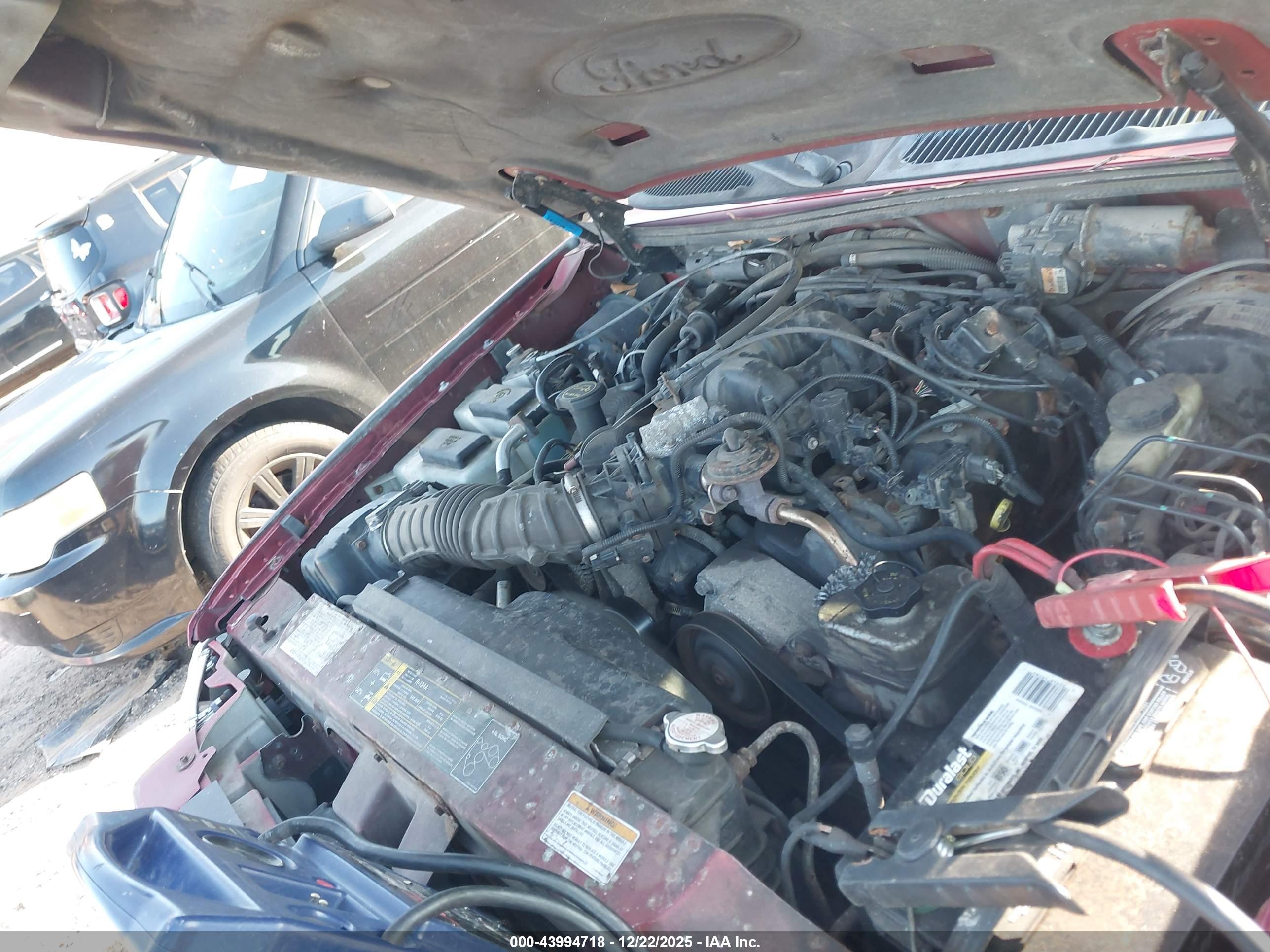 FORD EXPLORER image 10