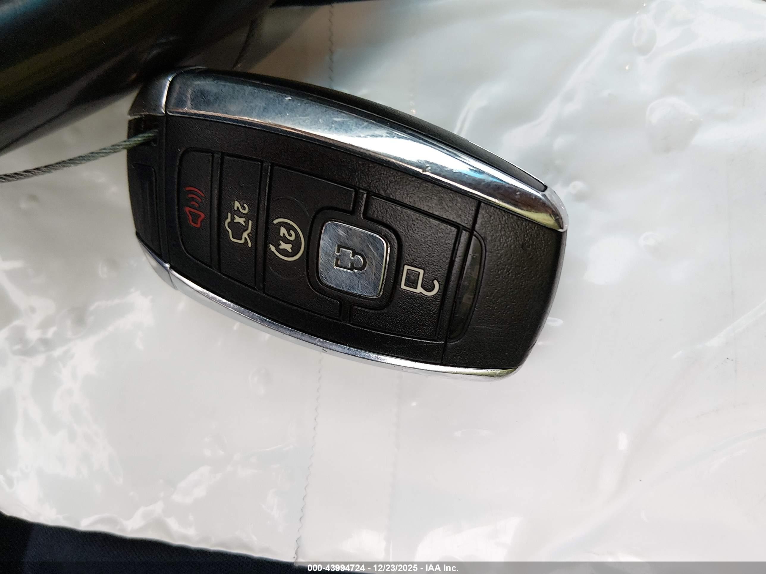 LINCOLN MKZ image 11