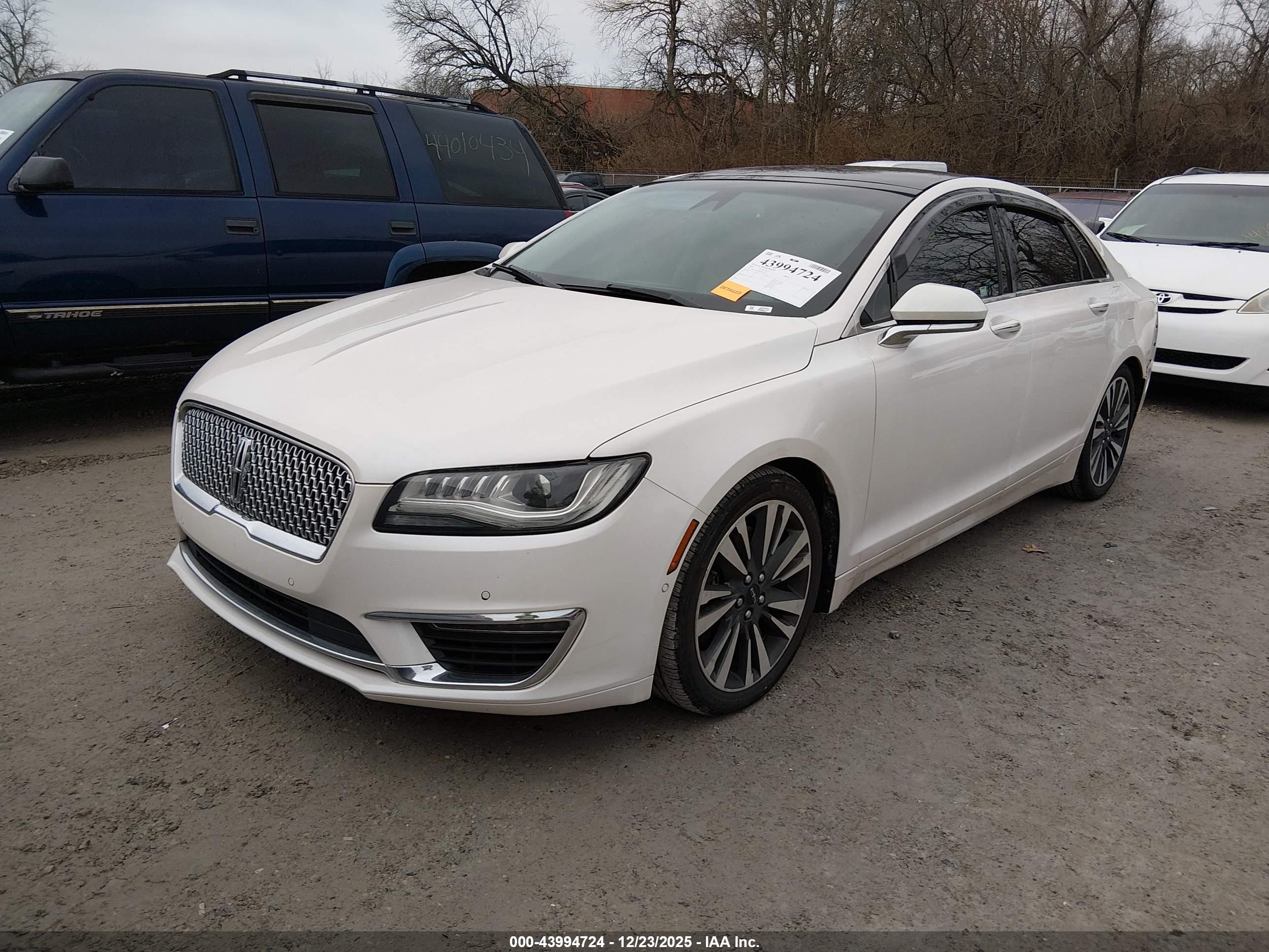 LINCOLN MKZ image 2