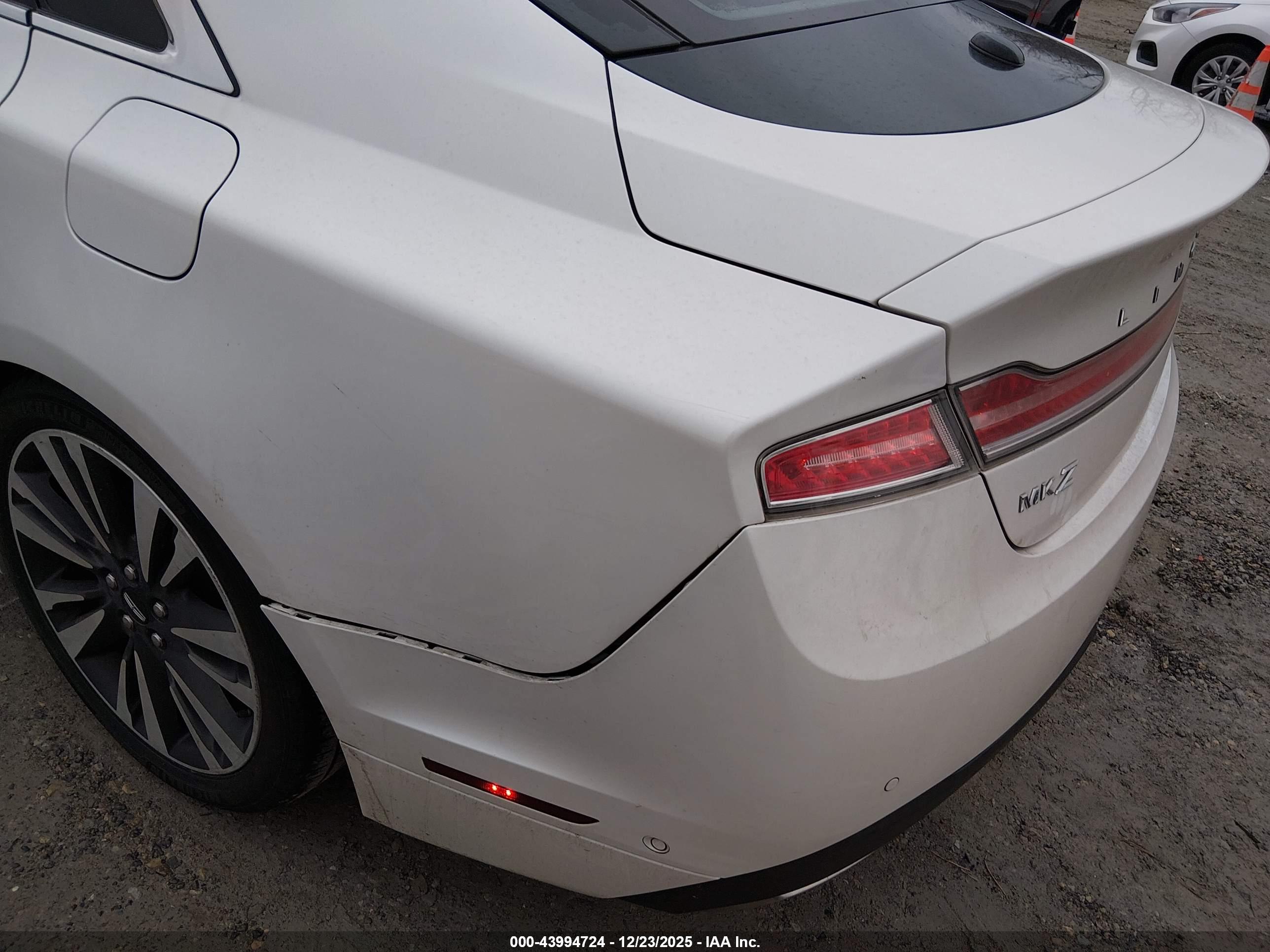 LINCOLN MKZ image 6