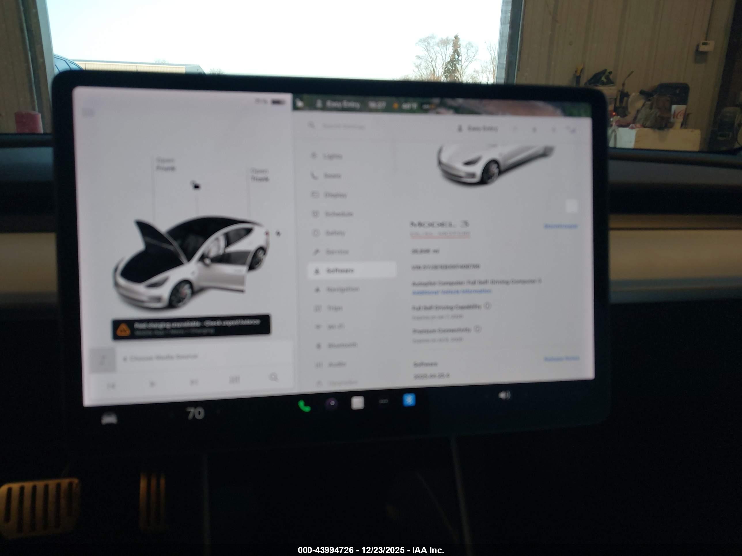 TESLA MODEL image 7