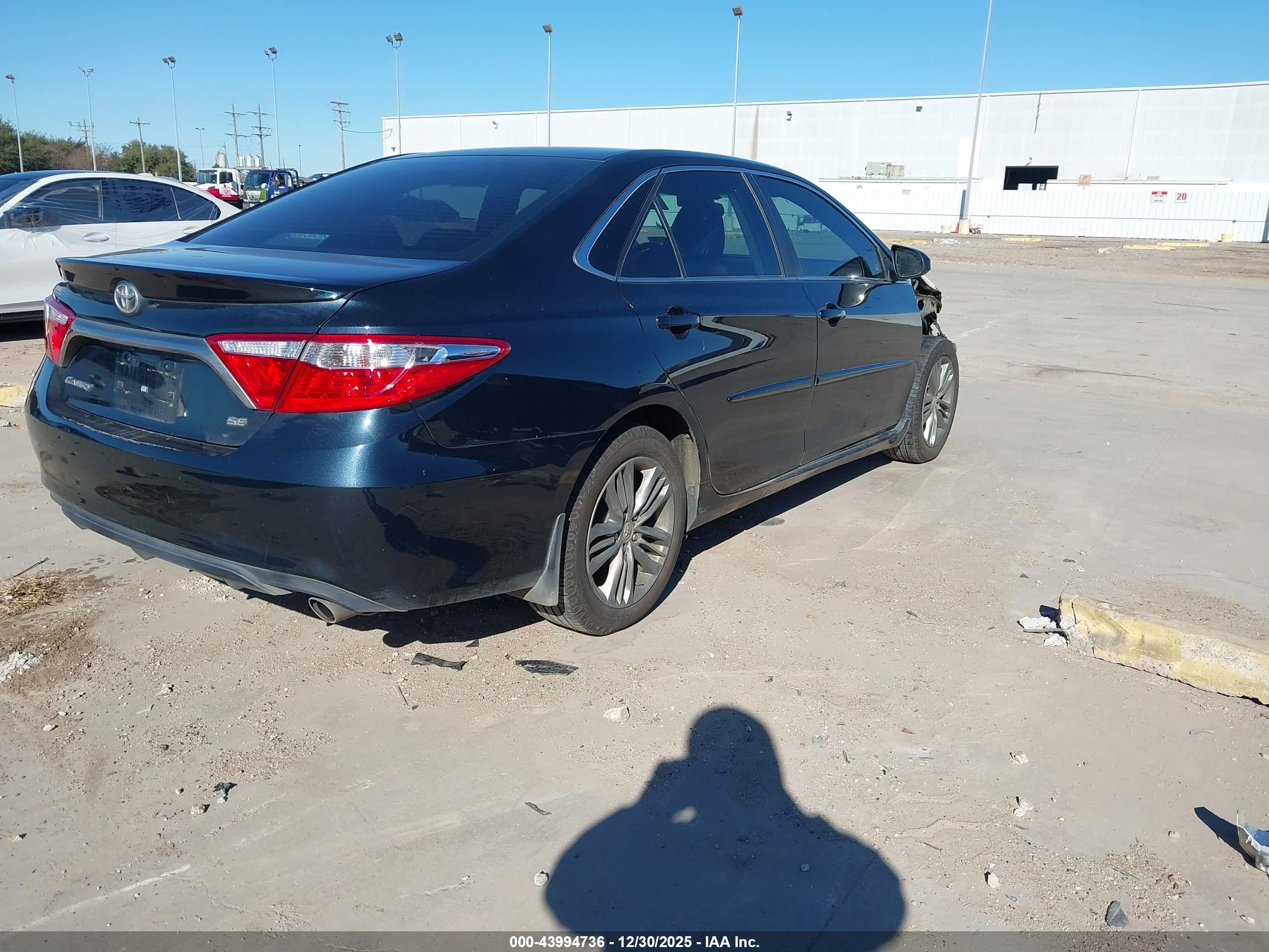 TOYOTA CAMRY image 4
