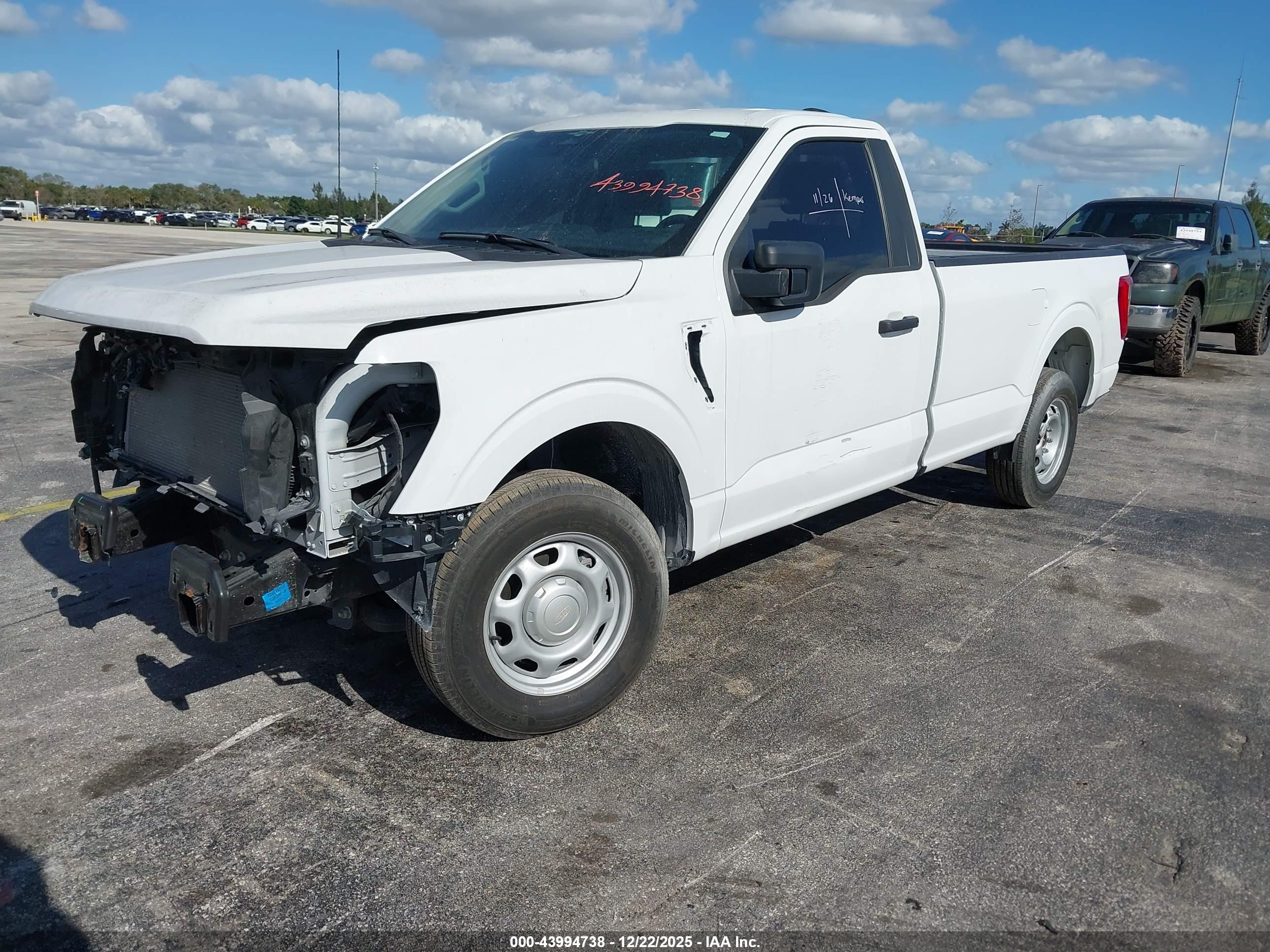 FORD F-150 image 2
