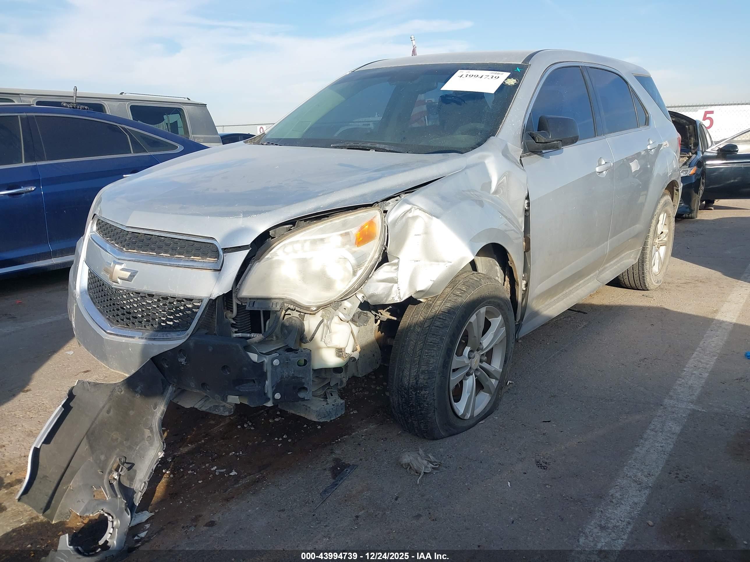 CHEVROLET EQUINOX image 2