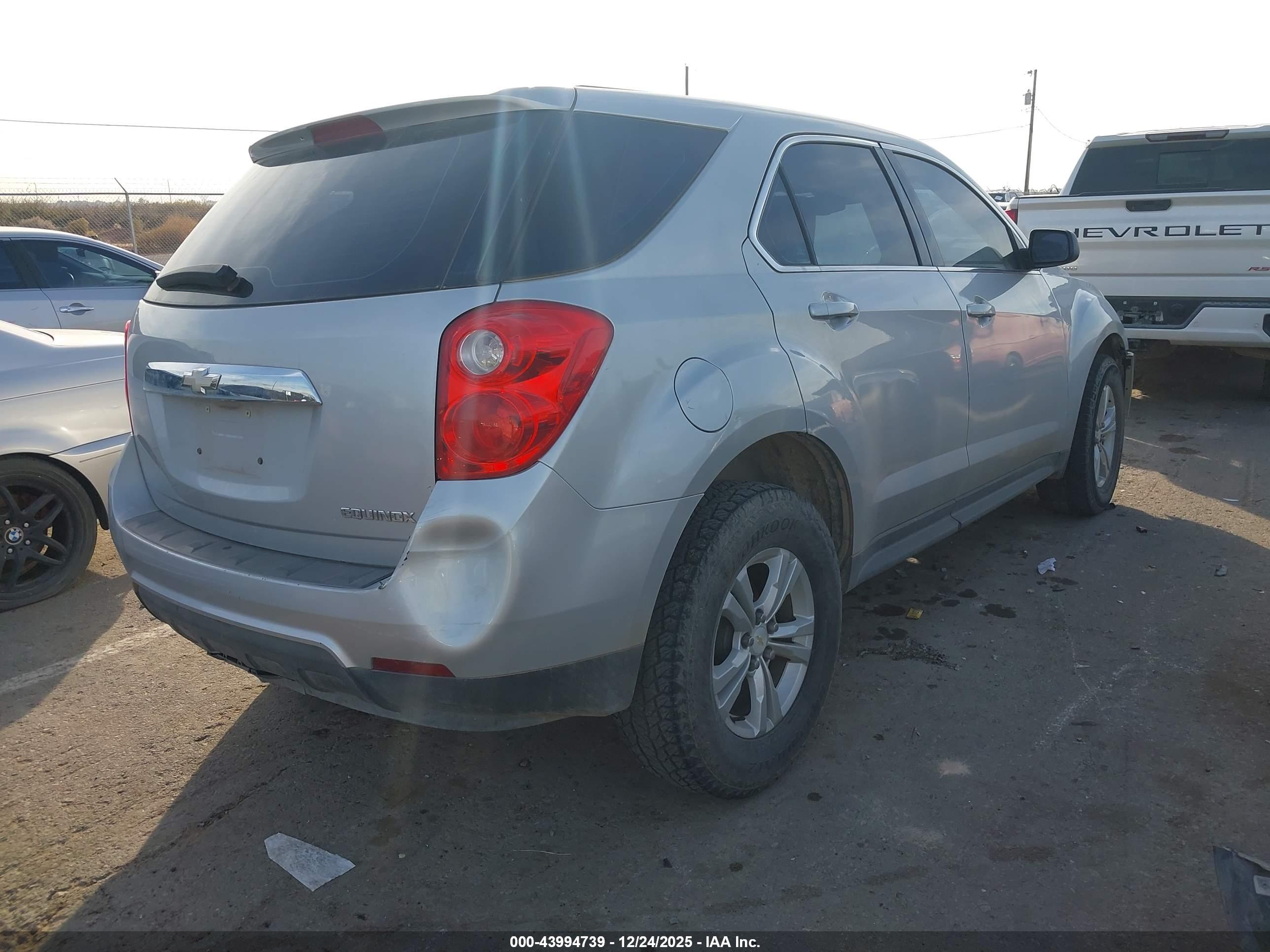 CHEVROLET EQUINOX image 4