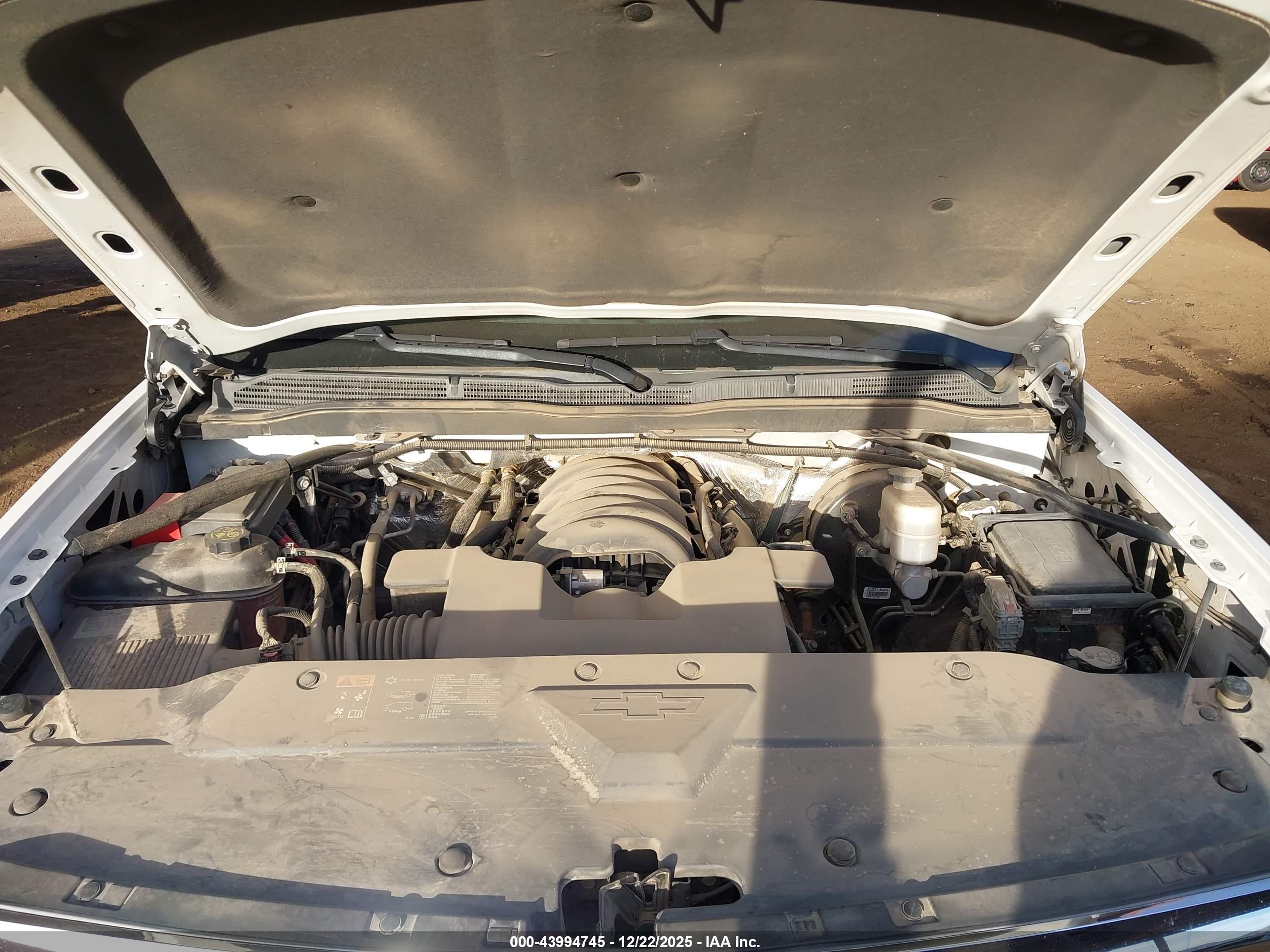 CHEVROLET SILVERADO image 10