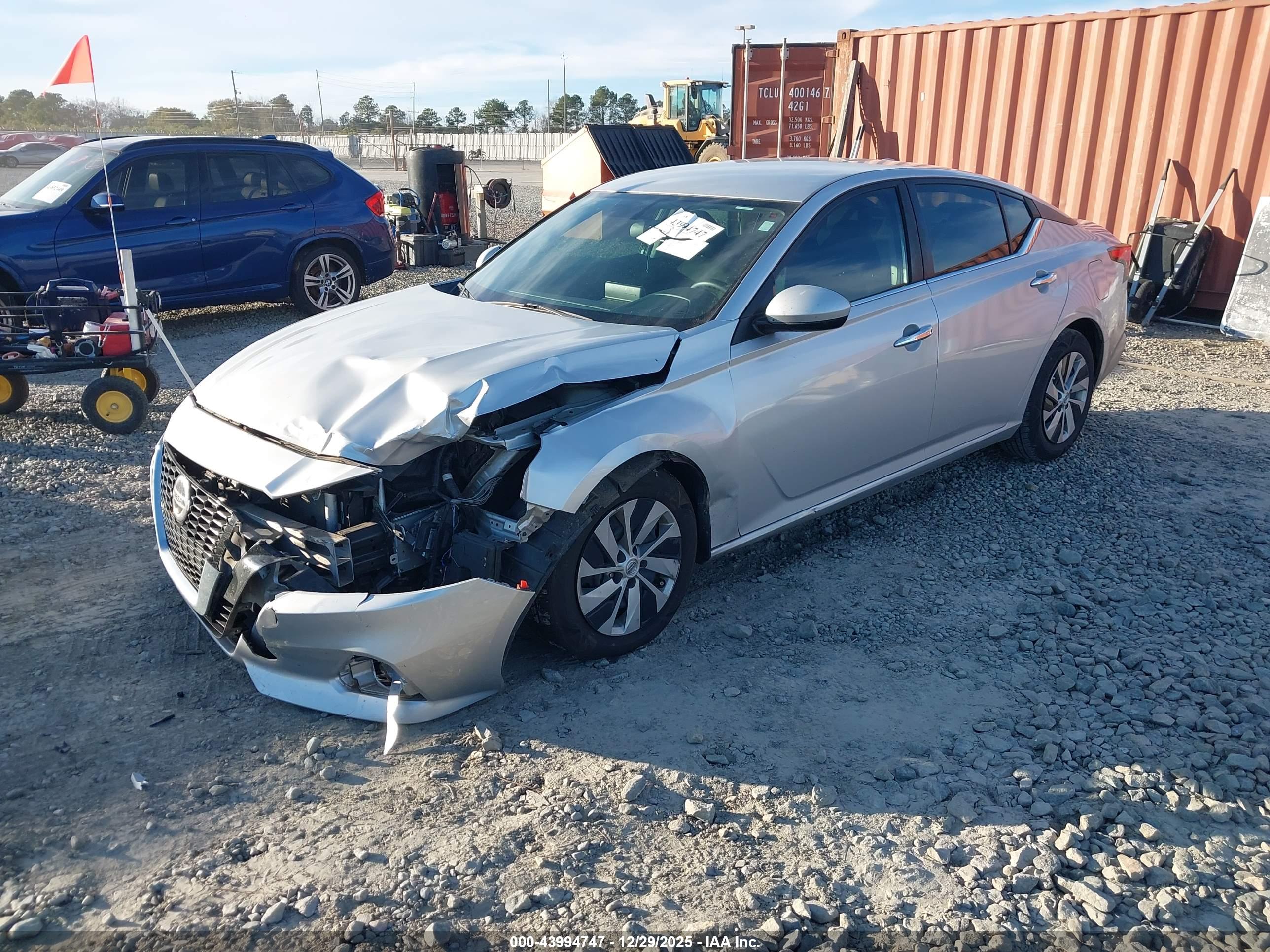 NISSAN ALTIMA image 2